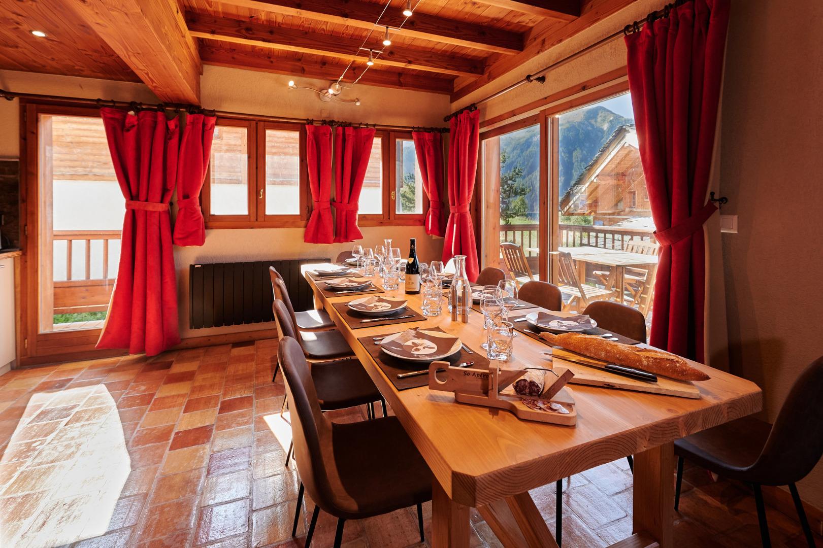 Chalets Hérisson à Plan-Peisey (altitude 1650m) 6 à 9 personnes 135m²
