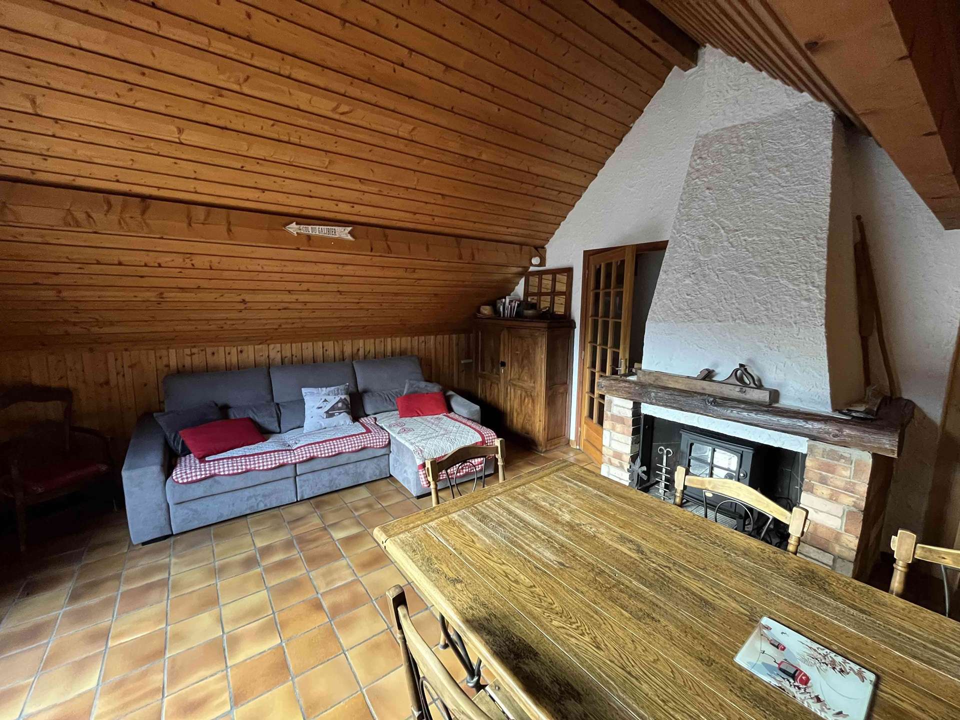 CHALET 8 PERSONNES 4 chambres