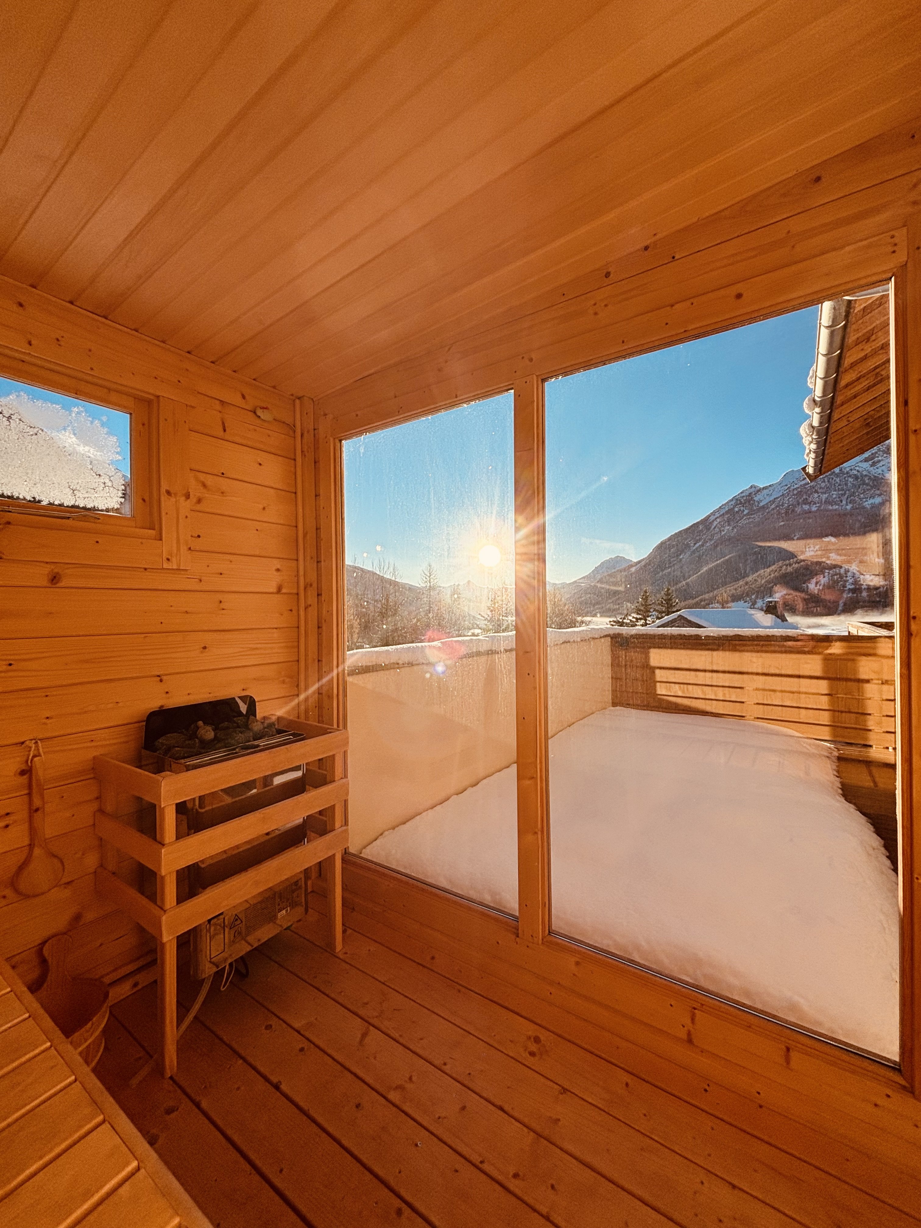 Chalet Takayama **** Monêtier les Bains / Sauna-Hammam - Vue Parc National Ecrins