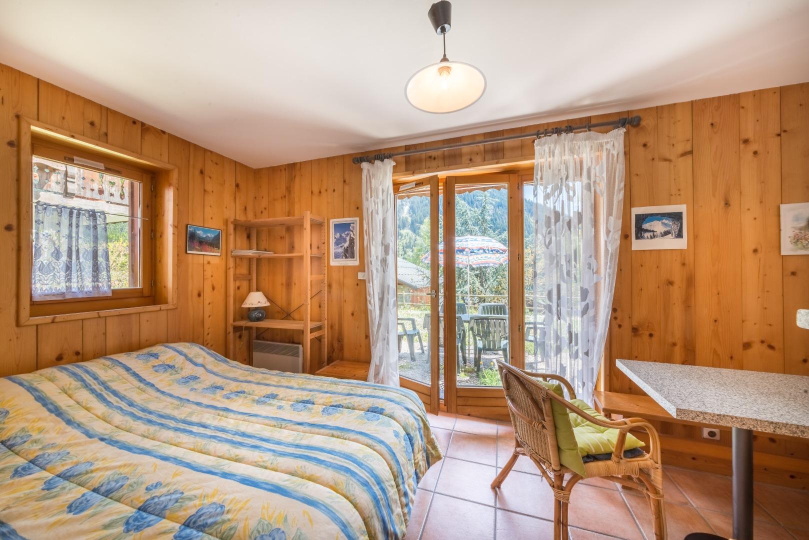 chalet  Eterlou 6 pers. rez de jardin CHAMPAGNY en VANOISE