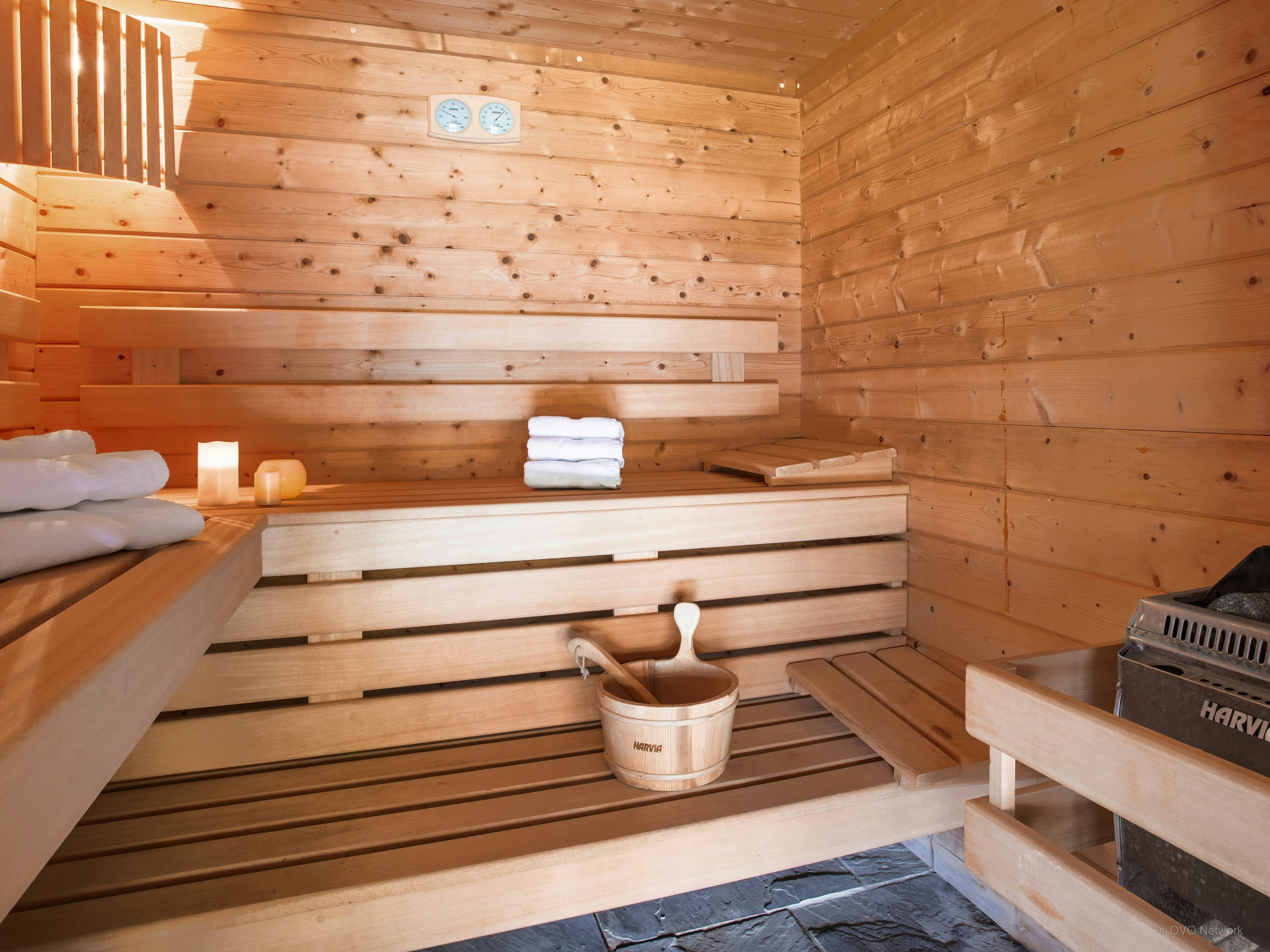 Spa de nage, sauna & home cinéma