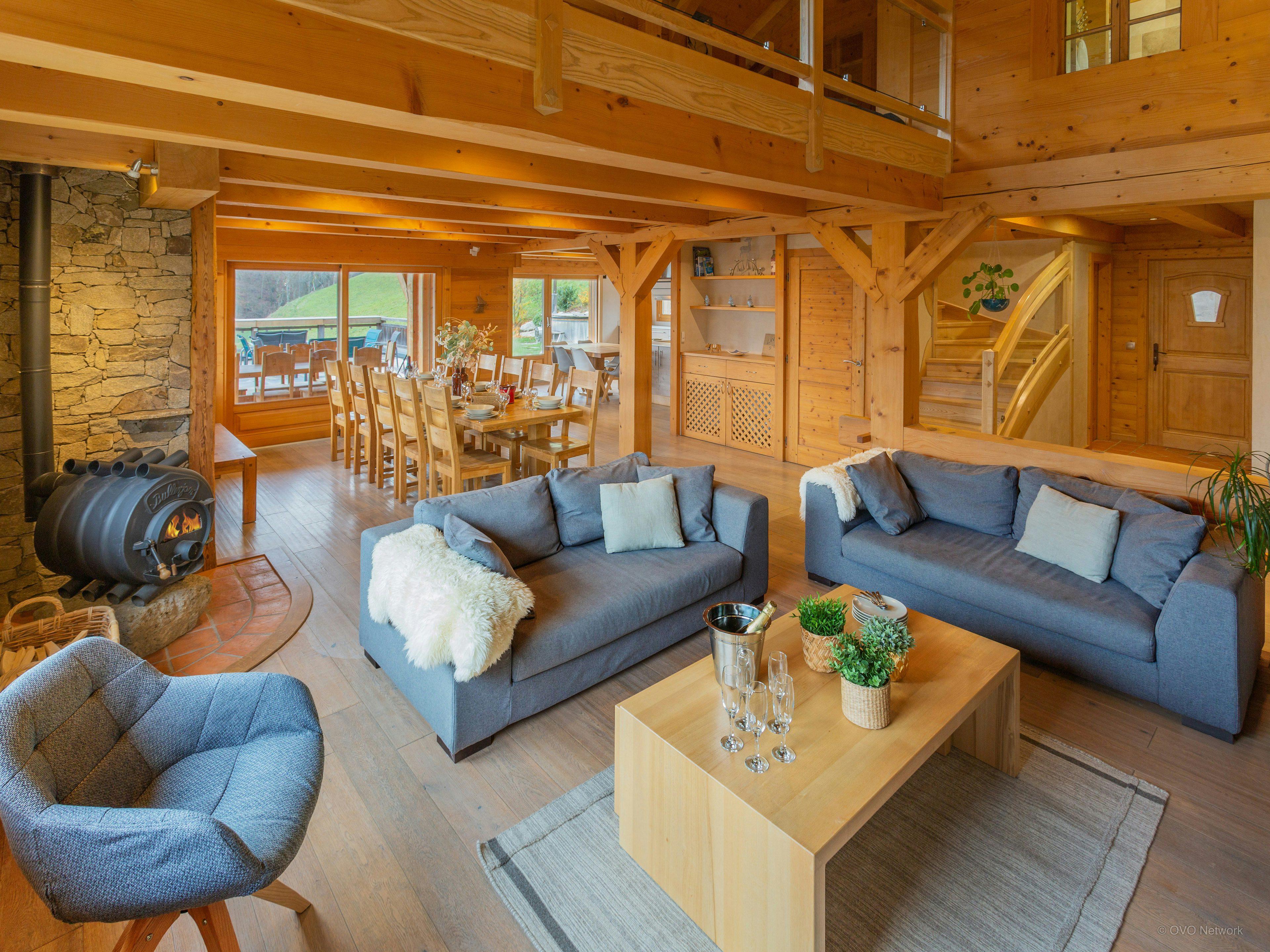 Vacances dans les alpes - piscine, bain nordique & sauna