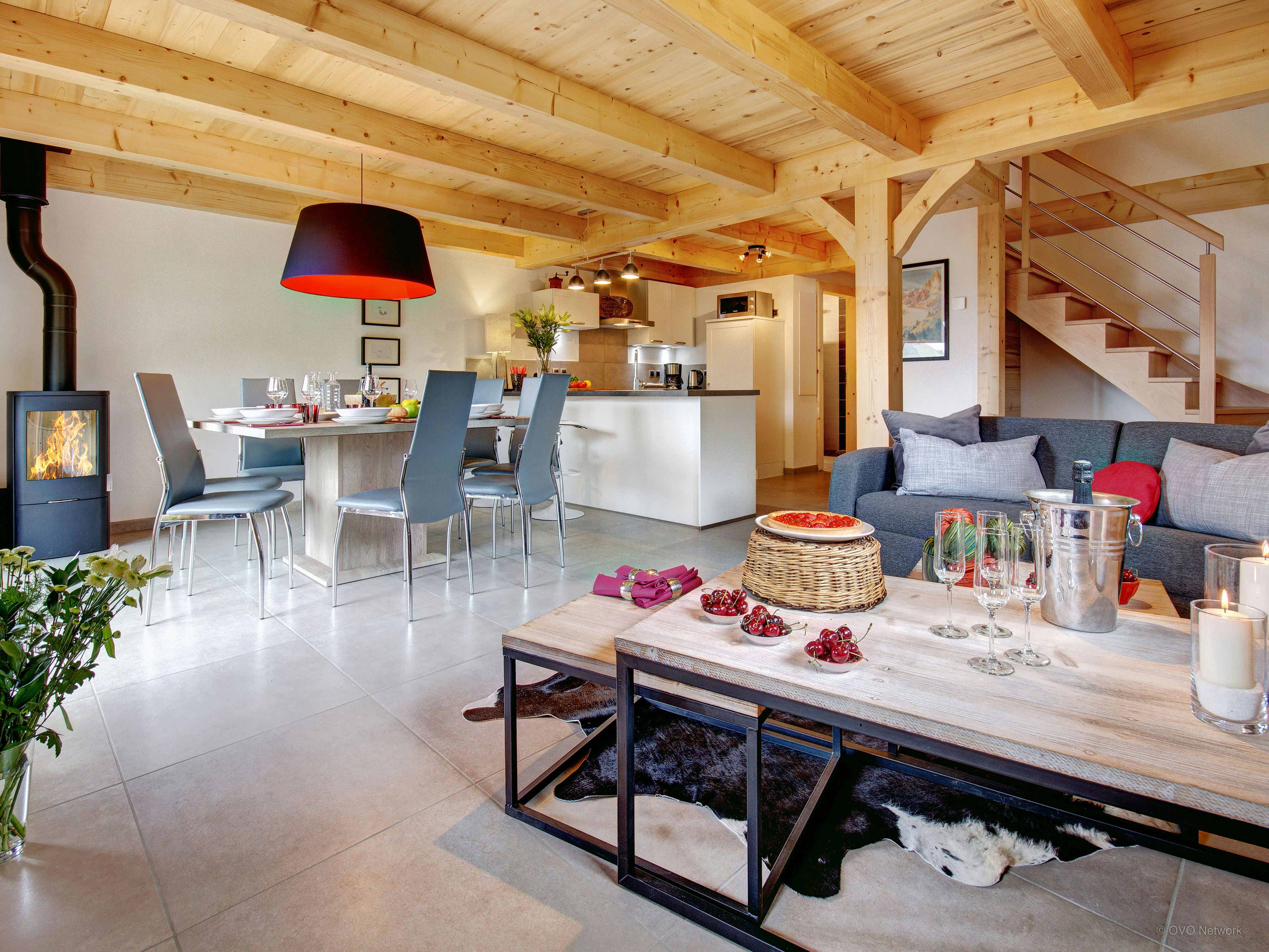 Chalet alpin ensoleillé proche des pistes et des restaurants