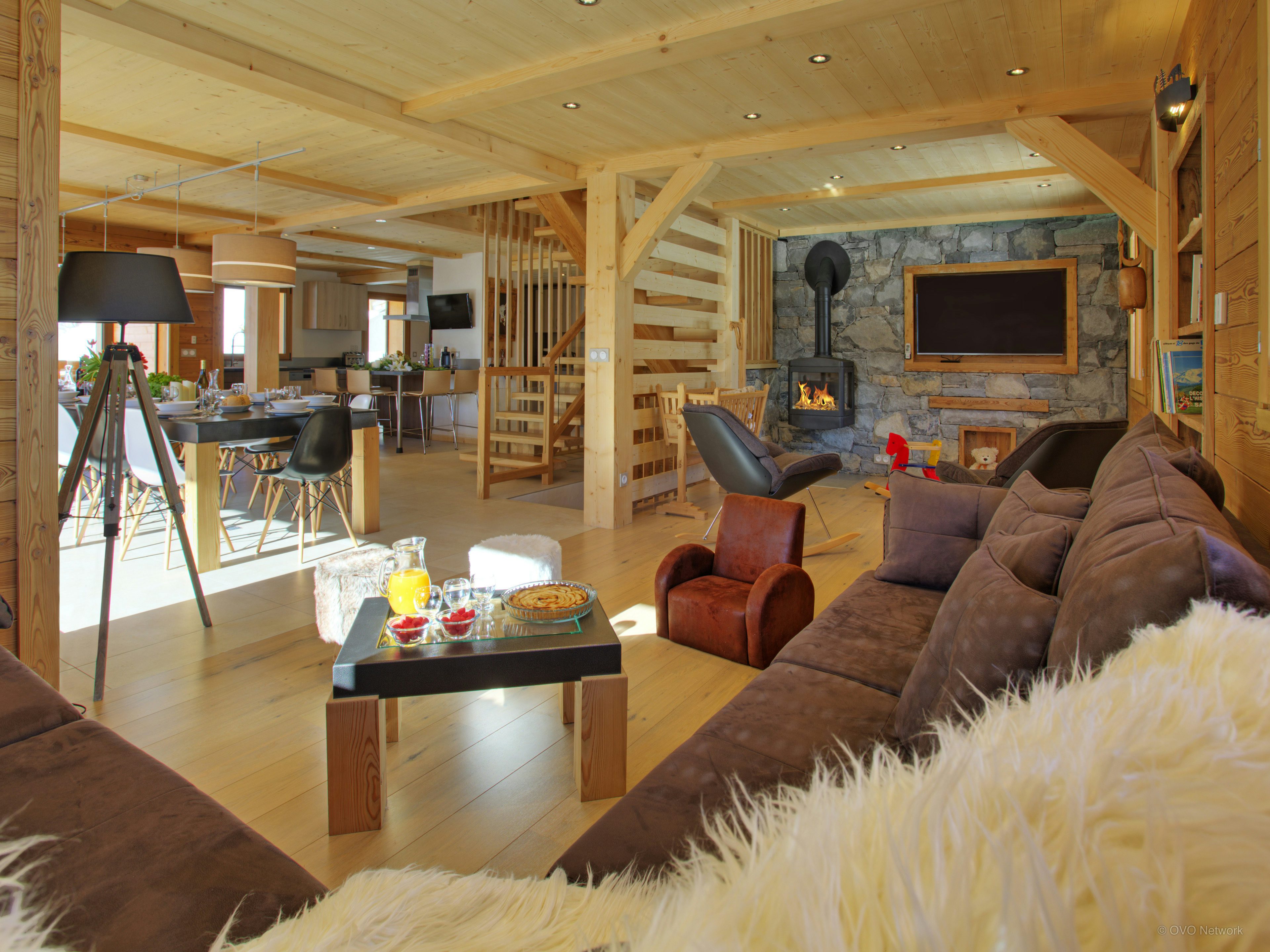 Skiez dans les alpes - jacuzzi