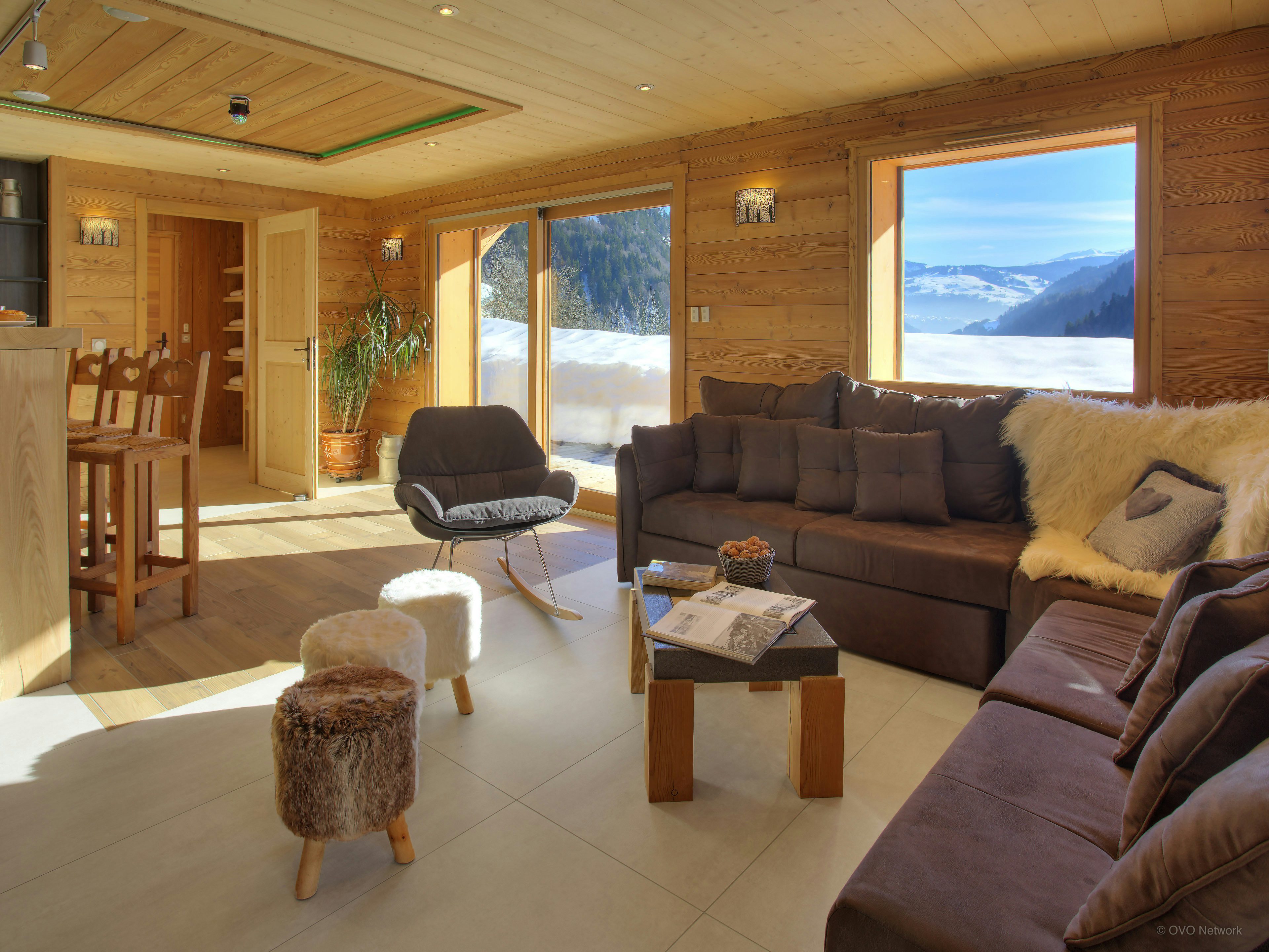 Skiez dans les alpes - jacuzzi
