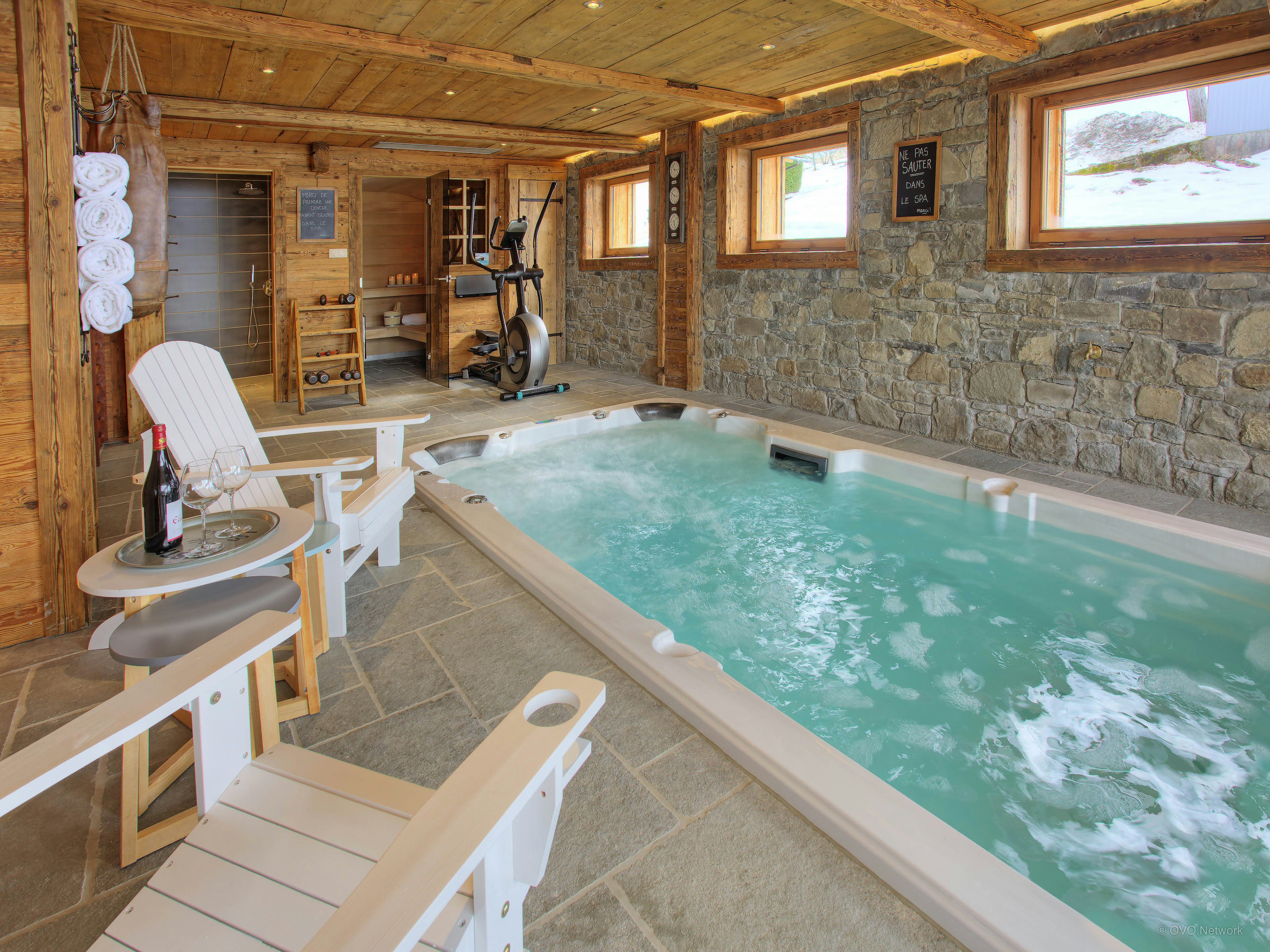 Luxueux chalet familial avec spa et sauna, proche des pistes