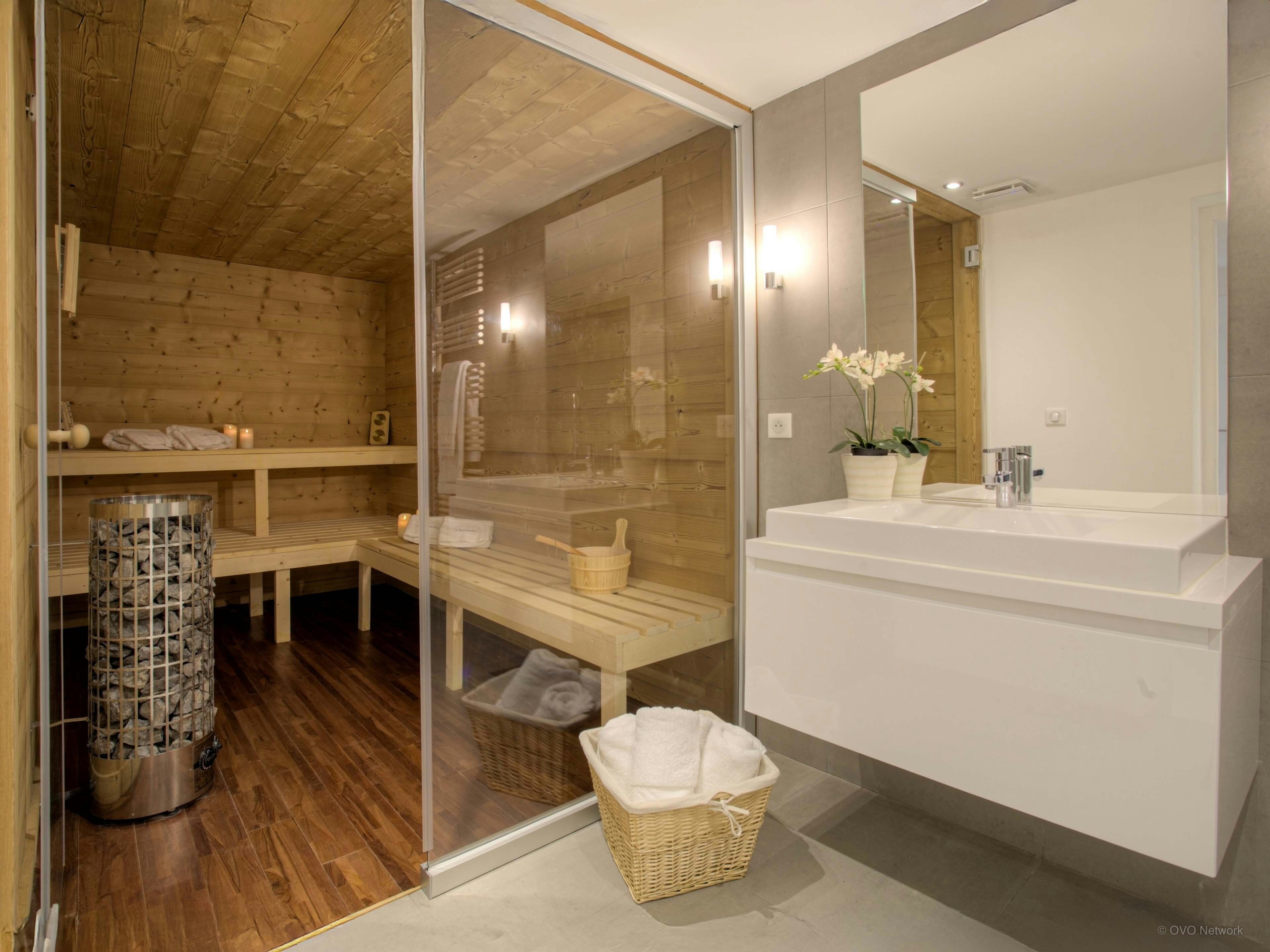 Chalet près des pistes, spa de nage (été), sauna, jacuzzi