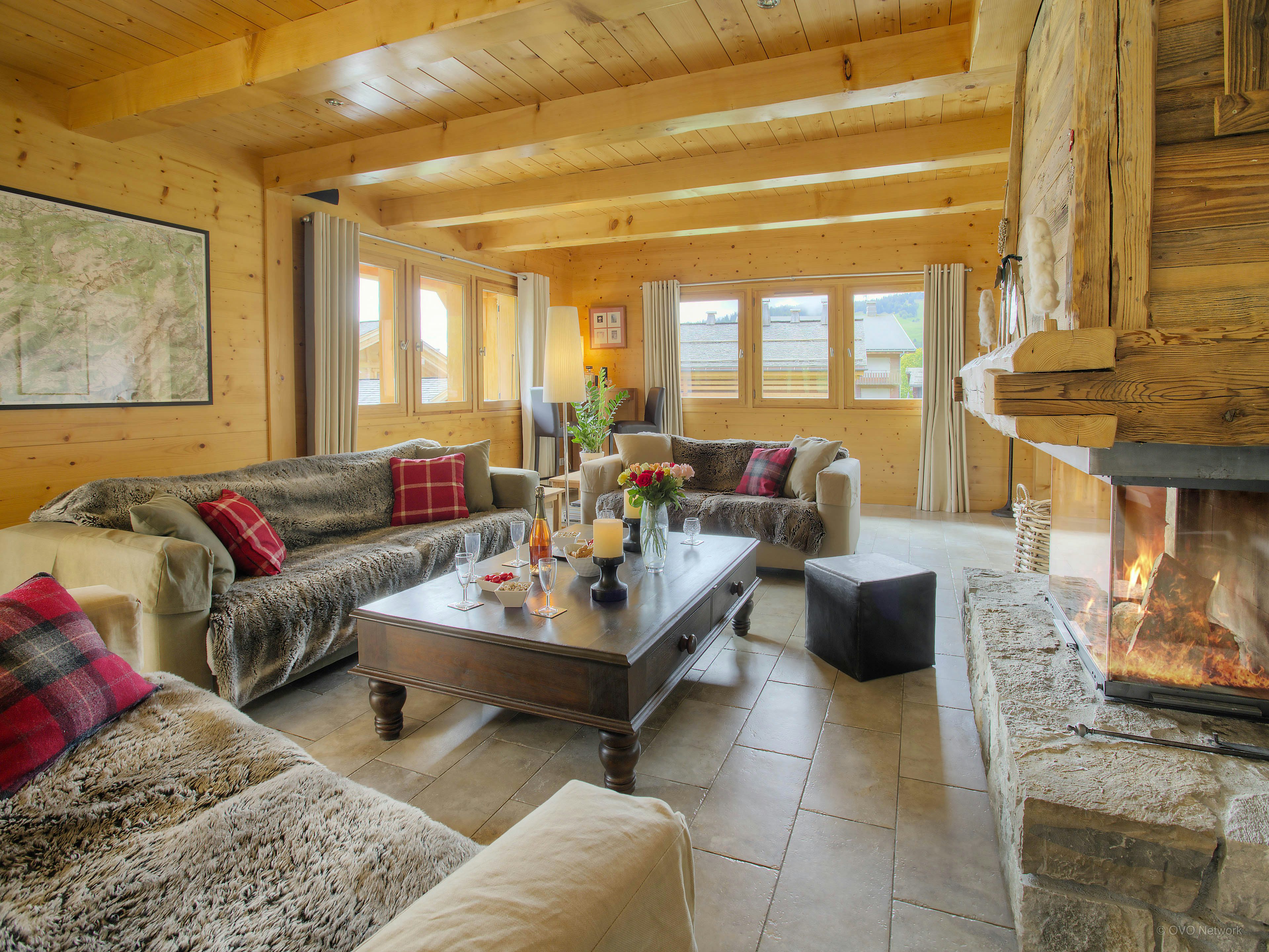 Vue sur les pistes, jacuzzi et jeux