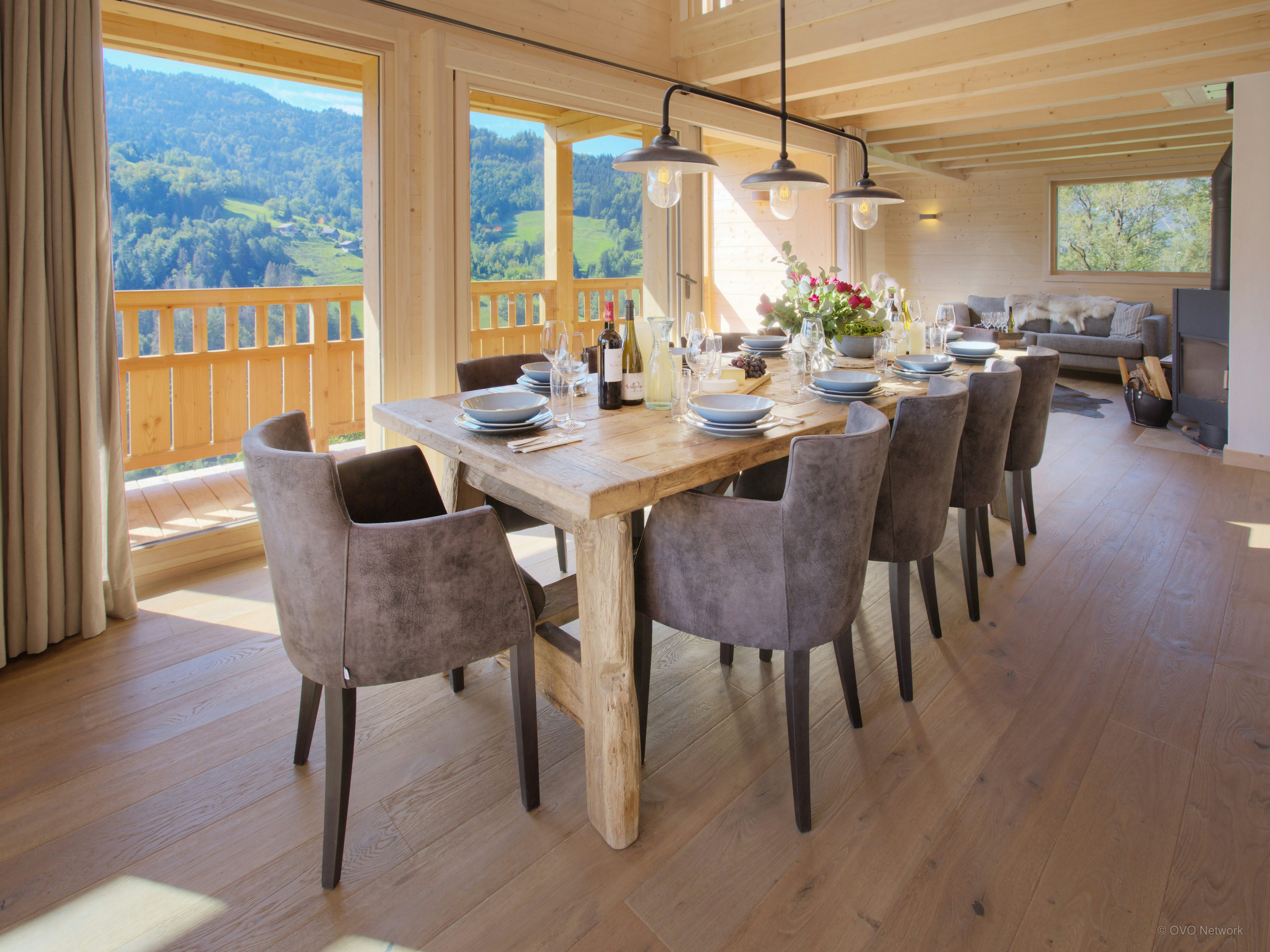 Vues sur la vallée et les montagnes