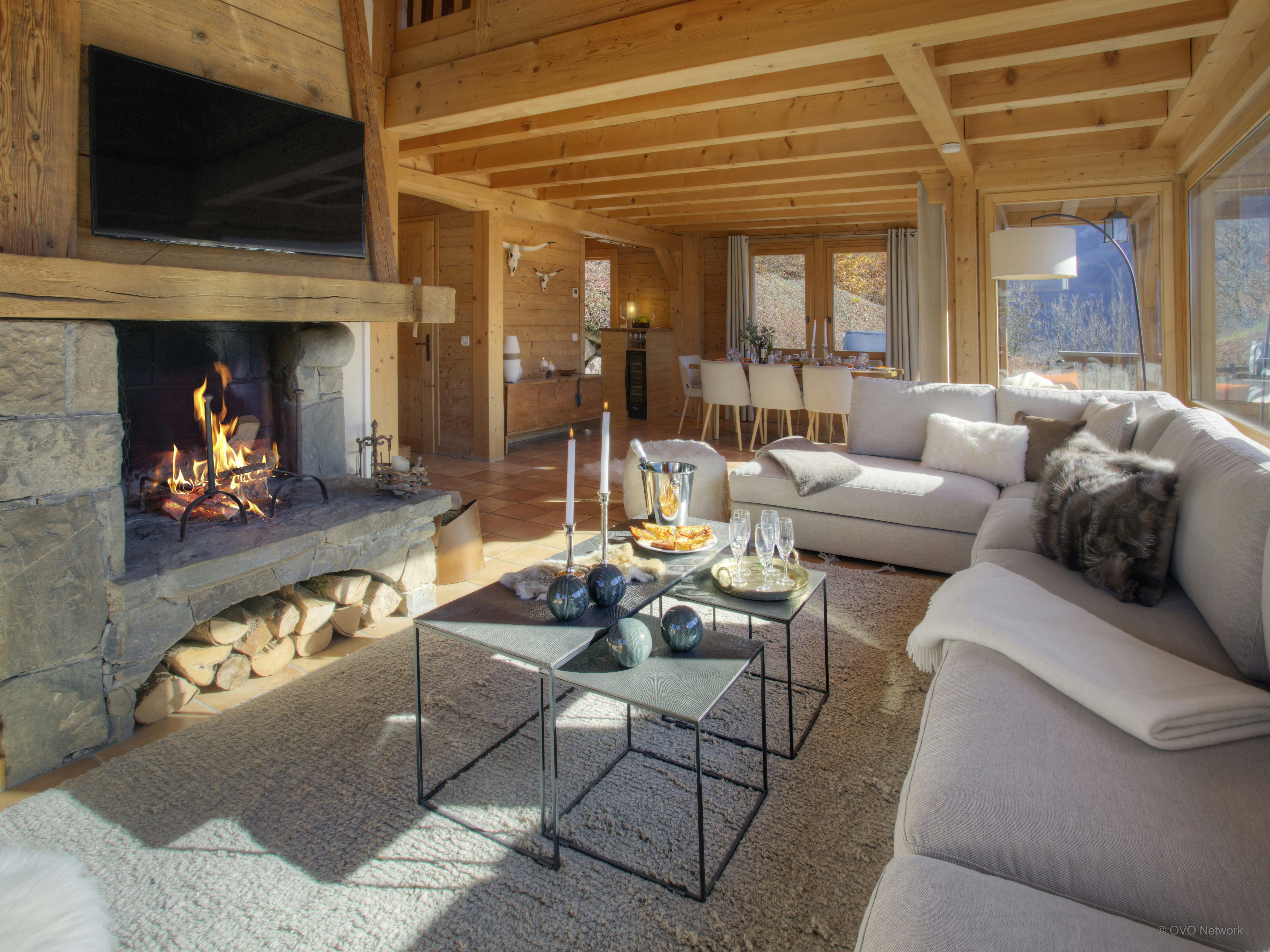 Séjour alpin exclusif avec gym, jacuzzi et terrasse