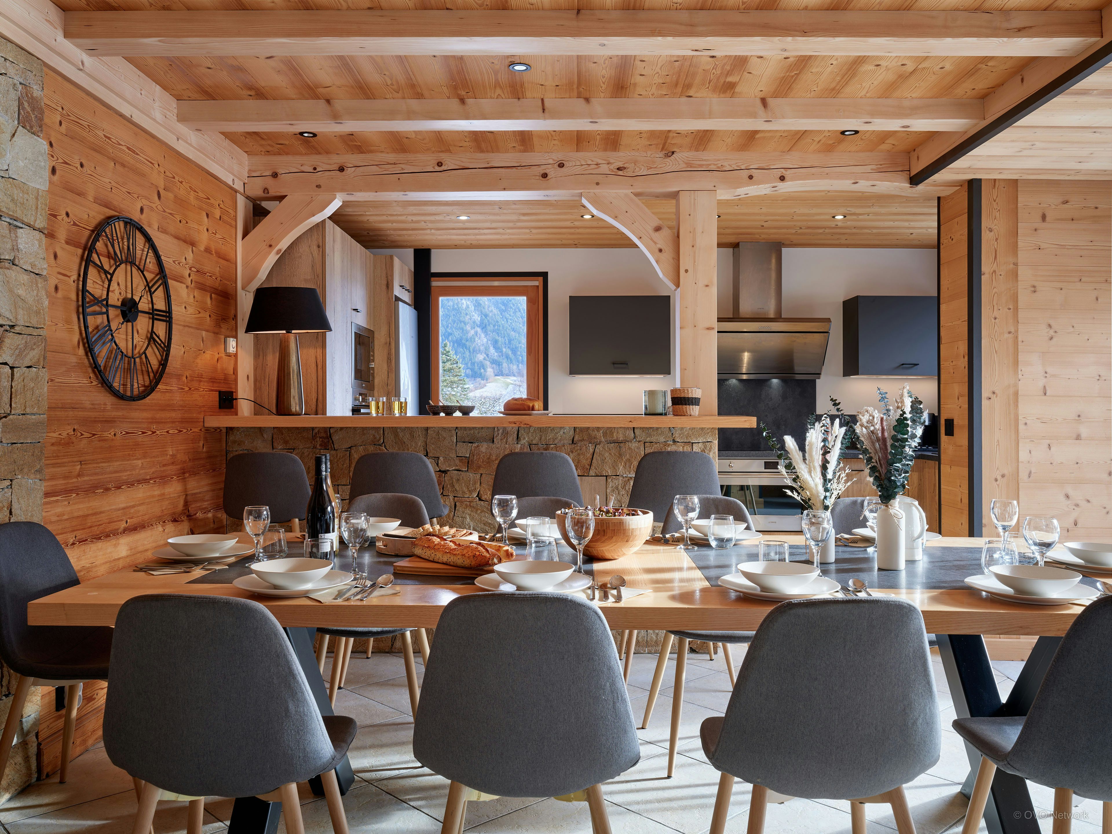 Séjour pour 12 - sauna, jacuzzi et terrasse