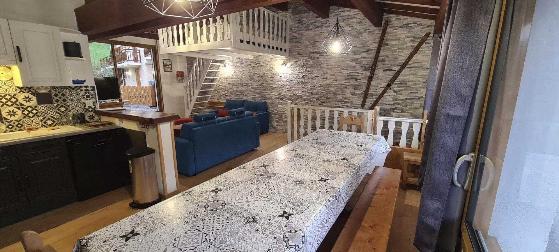 Le charleston 12 personnes front de neige