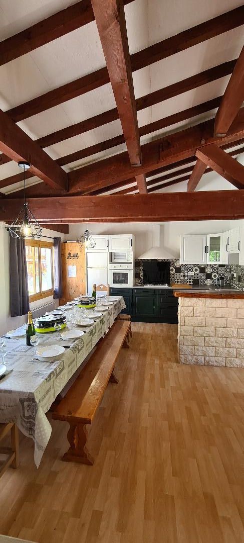 Le charleston 12 personnes front de neige