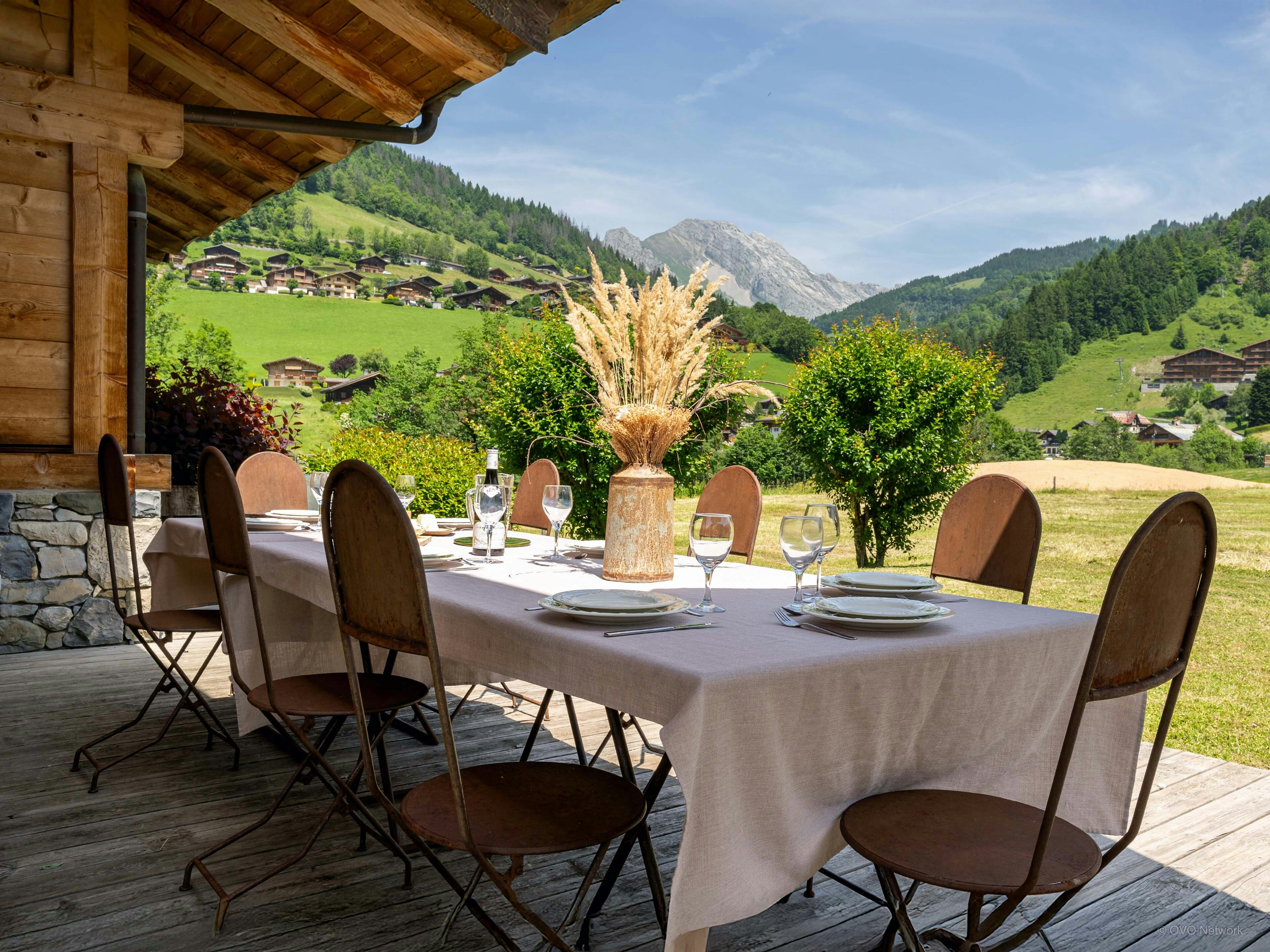 Sauna, jacuzzi, jardin plat - proche remontées & pistes