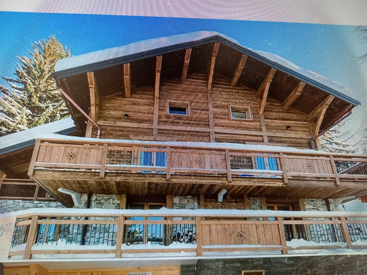 CHALET AMMONITE AVEC JACCUZZI