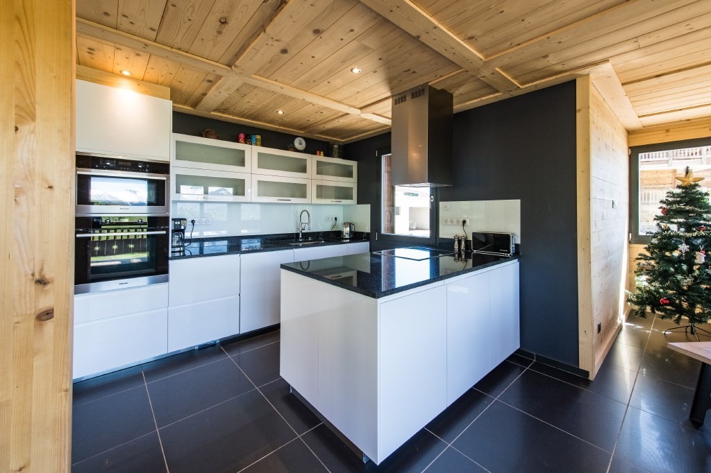 Chalet sur les pistes avec piscine et home cinéma