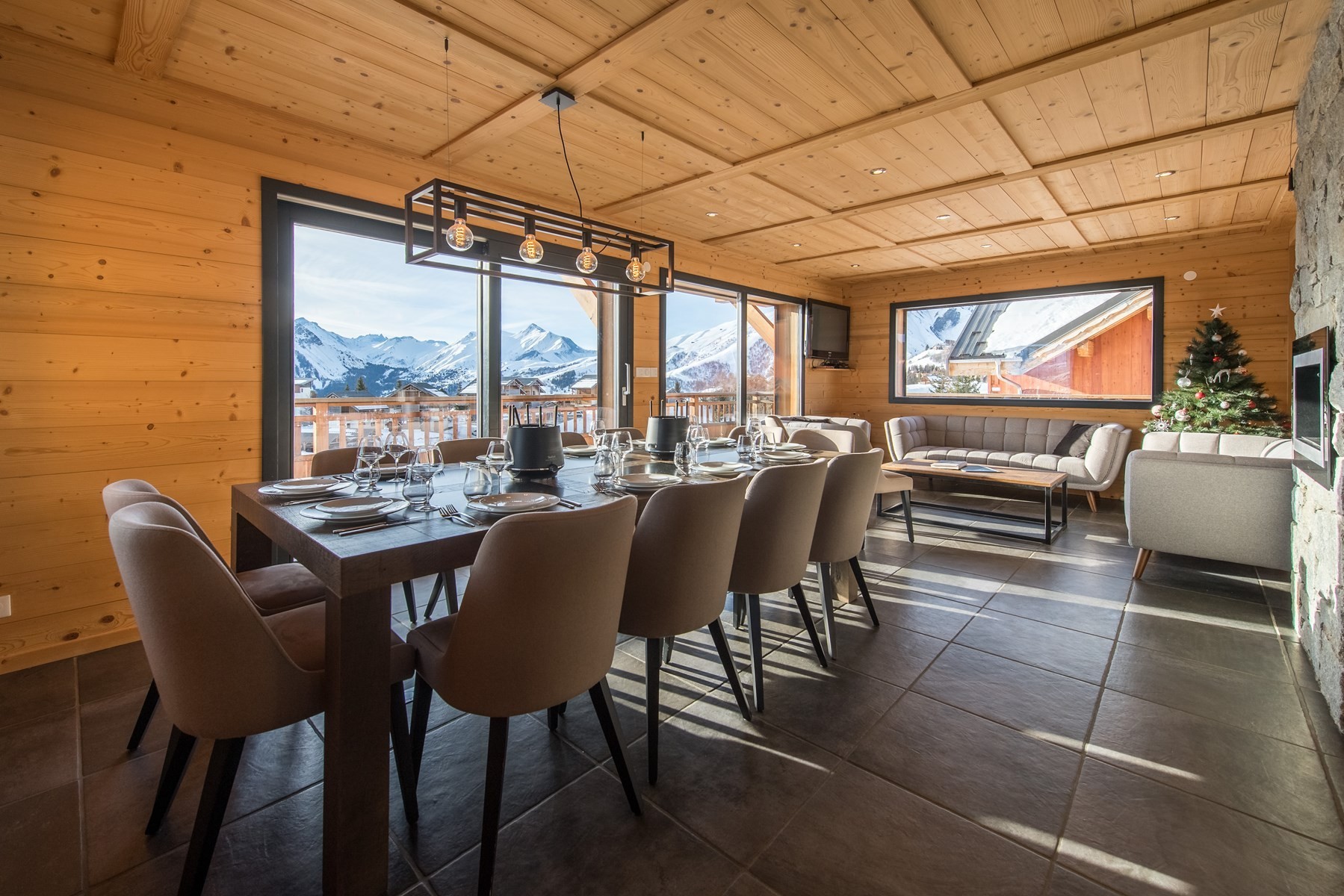 Chalet proche piste avec jacuzzi et home cinéma