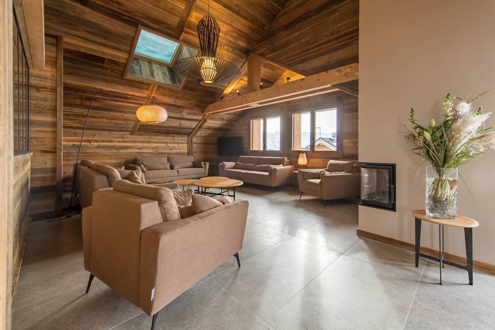 Chalet sur les pistes avec sauna et home cinéma