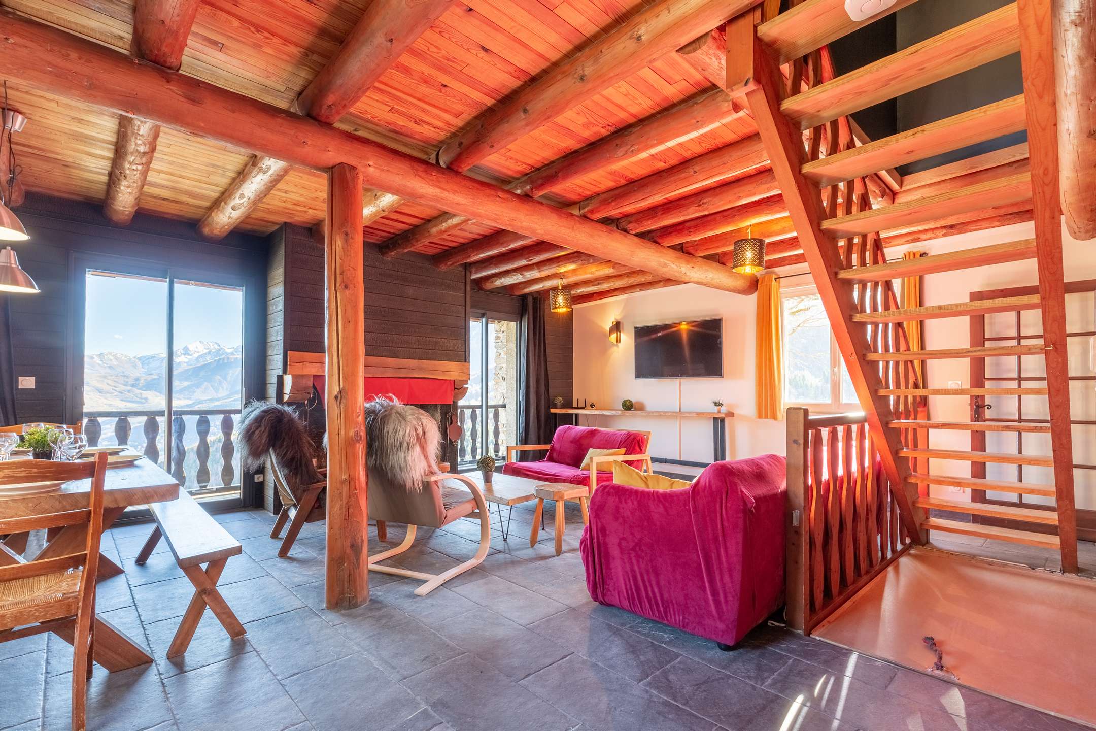 Chalet typique et rénové au village de soulan