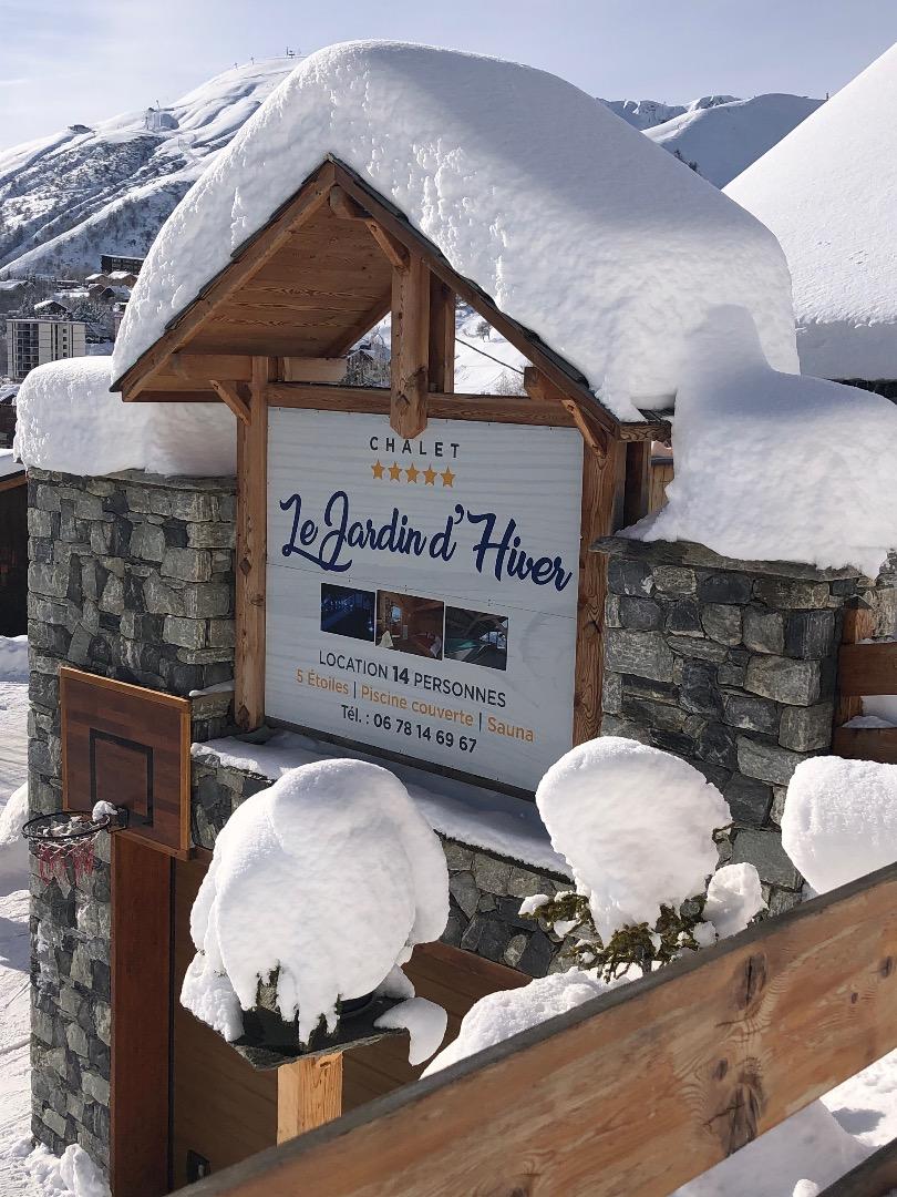 Chalet le jardin d'hiver. piscine. sauna.