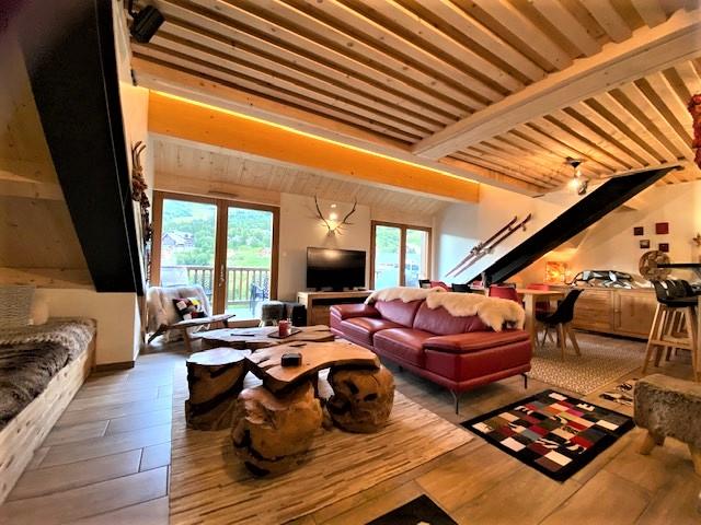 APPARTEMENT 8/10 personnes LE GRENIER,  Saint François Longchamp SKIS AUX PIEDS