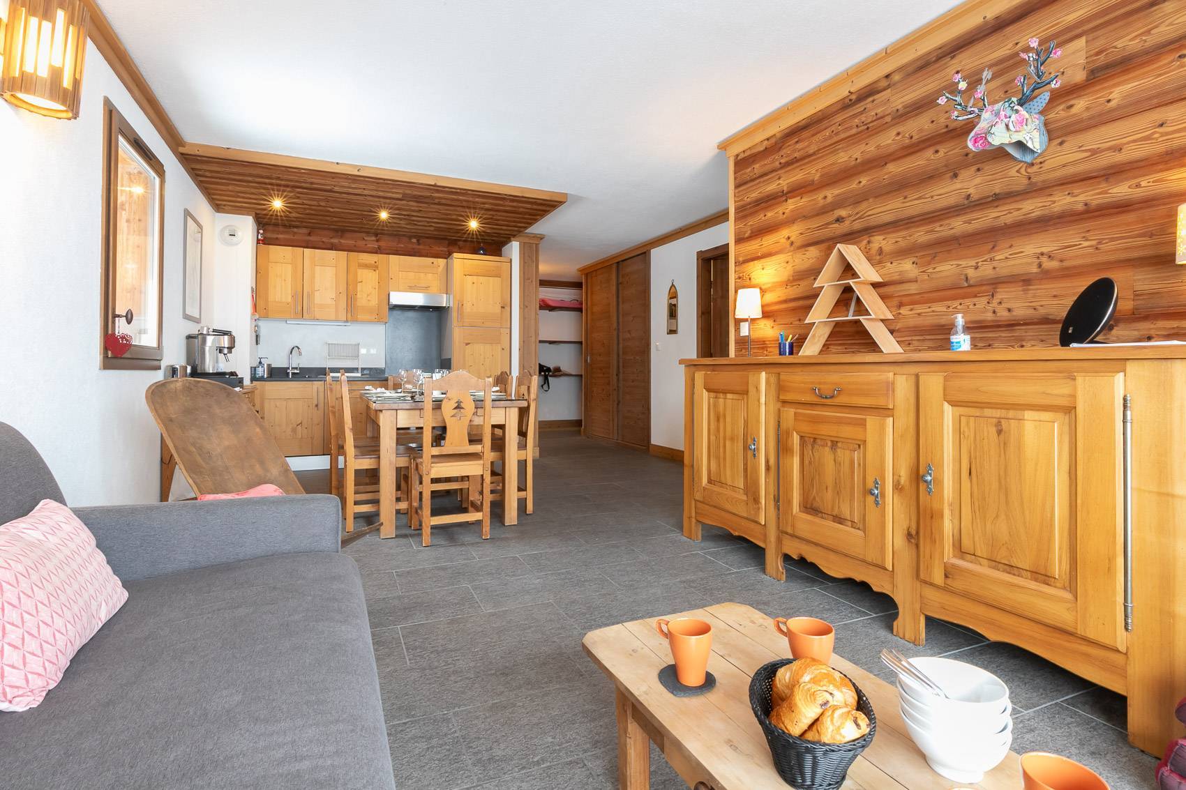 Appartement sur les pistes avec terrasse