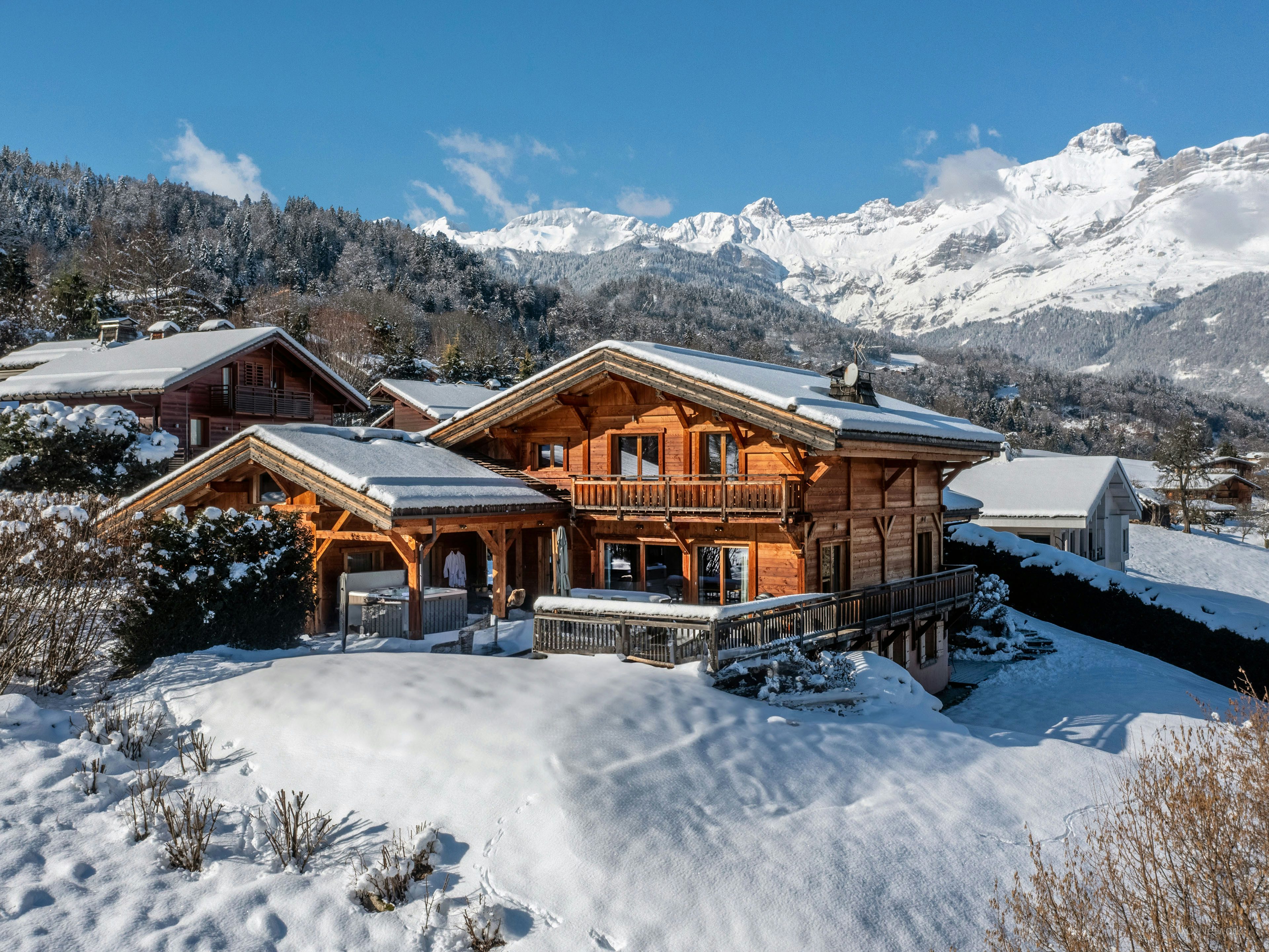 Jacuzzi, sauna et vues sur le mont Blanc