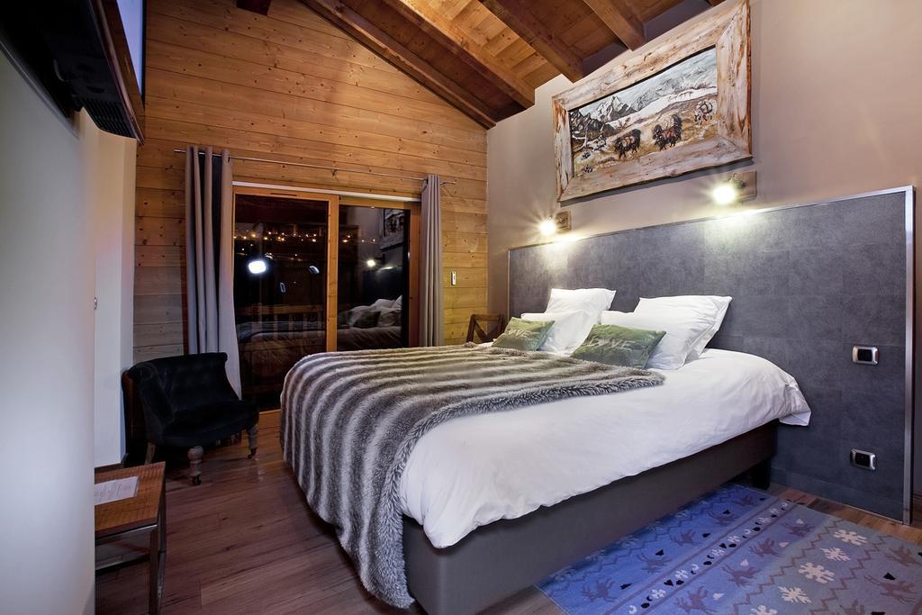 chalet avec 6 chambres