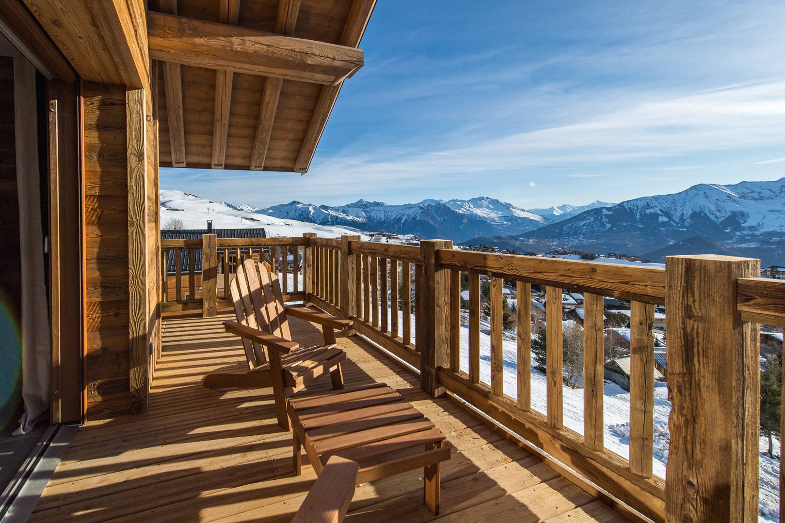 Vaste appartement en vieux bois sur les pistes, vue panoramique