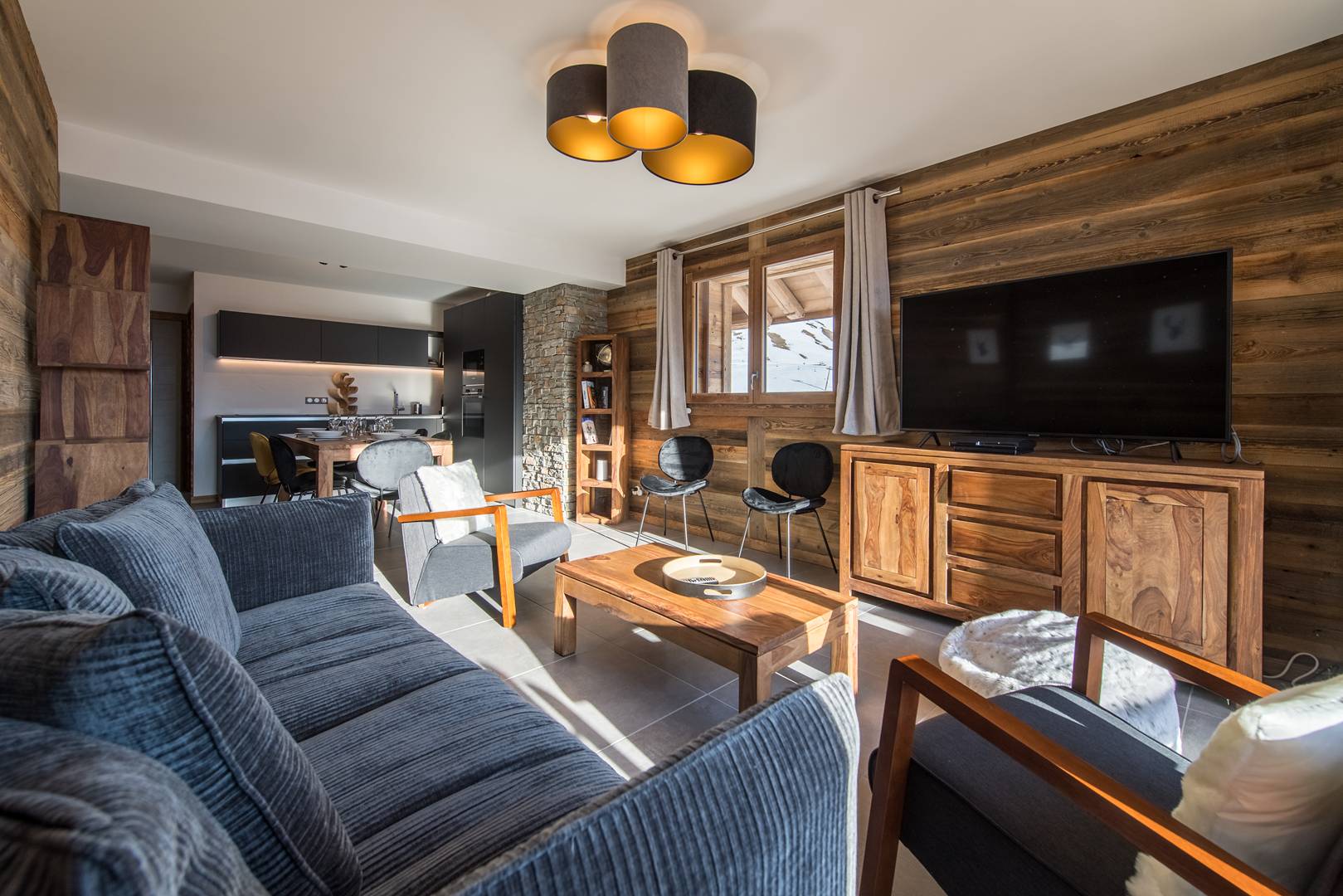 Vaste appartement en vieux bois sur les pistes, vue panoramique