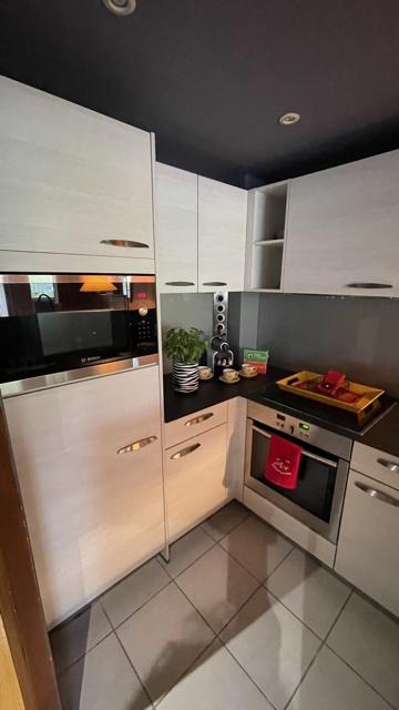 8 PERSONNES COEUR DE STATION -75 M2 - 3 CHAMBRES - PARKING PRIVATIF COUVERT