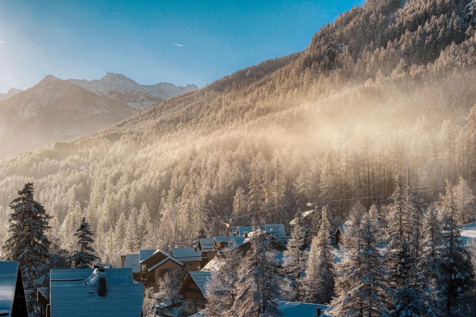 LAZARUS - belle décoration et vue sur la montagne