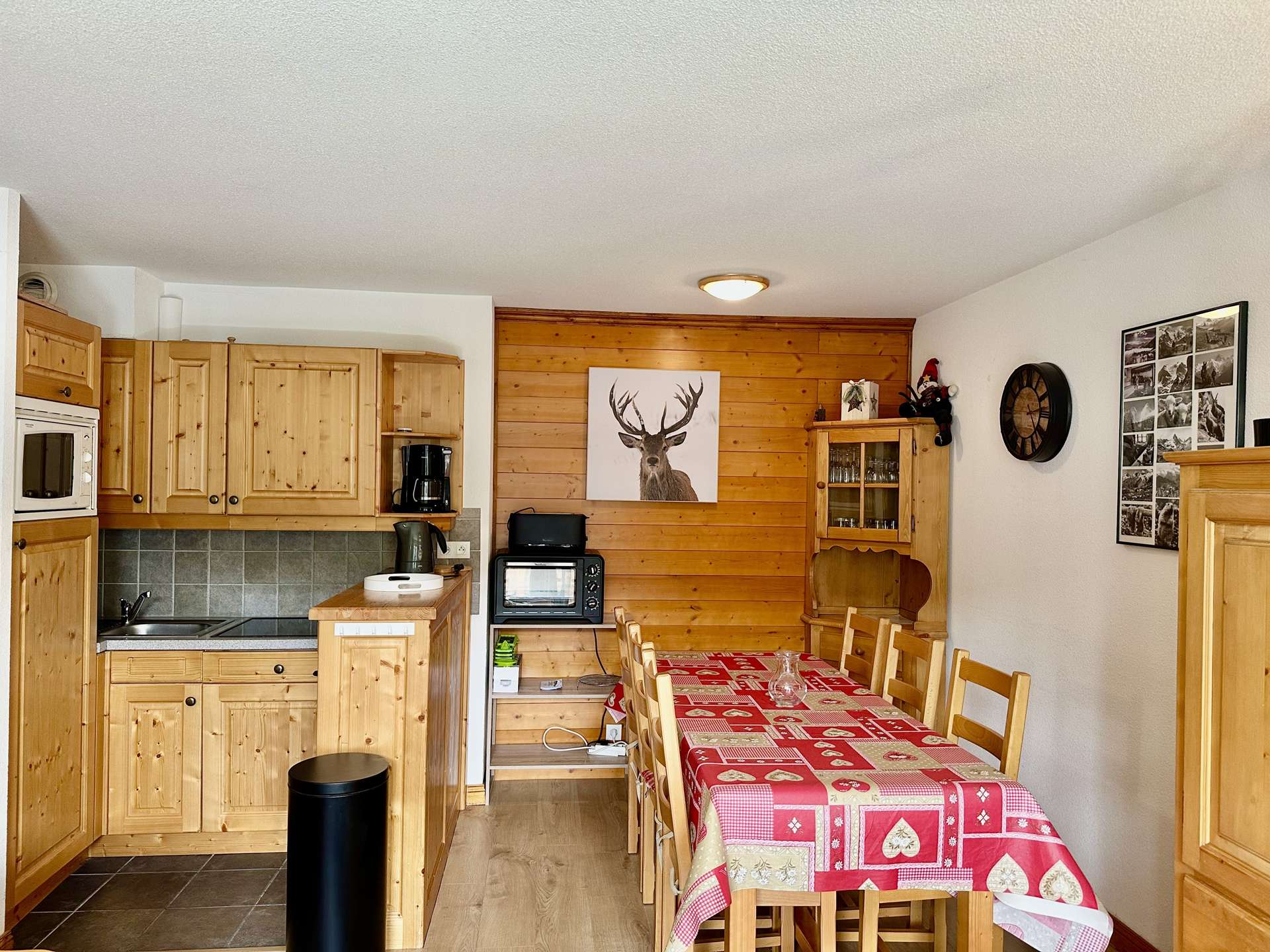 APPARTEMENT 6 PERSONNES  AVEC ACCES PISCINE