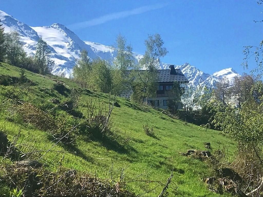 Grand Chalet d'Alpage 25 couchages - Confort exceptionnel en pleine nature - vues magnifiques 