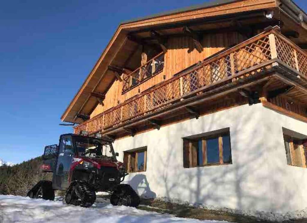 Grand Chalet d'Alpage 25 couchages - Confort exceptionnel en pleine nature - vues magnifiques 