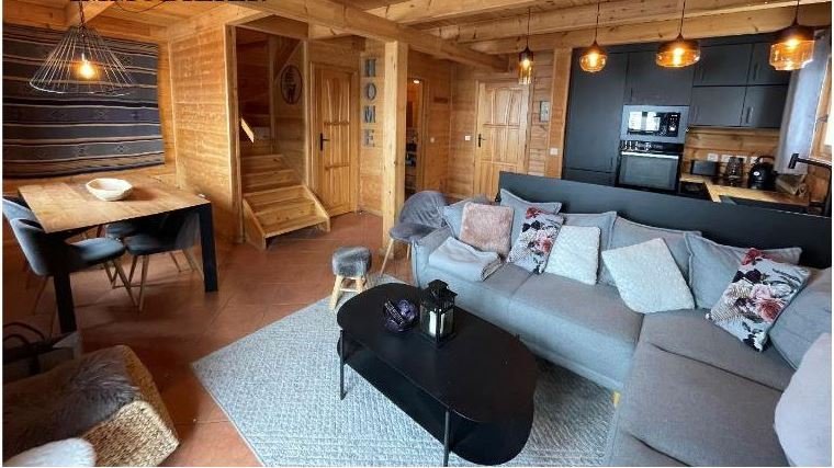 Grand chalet en bois avec vue splendide