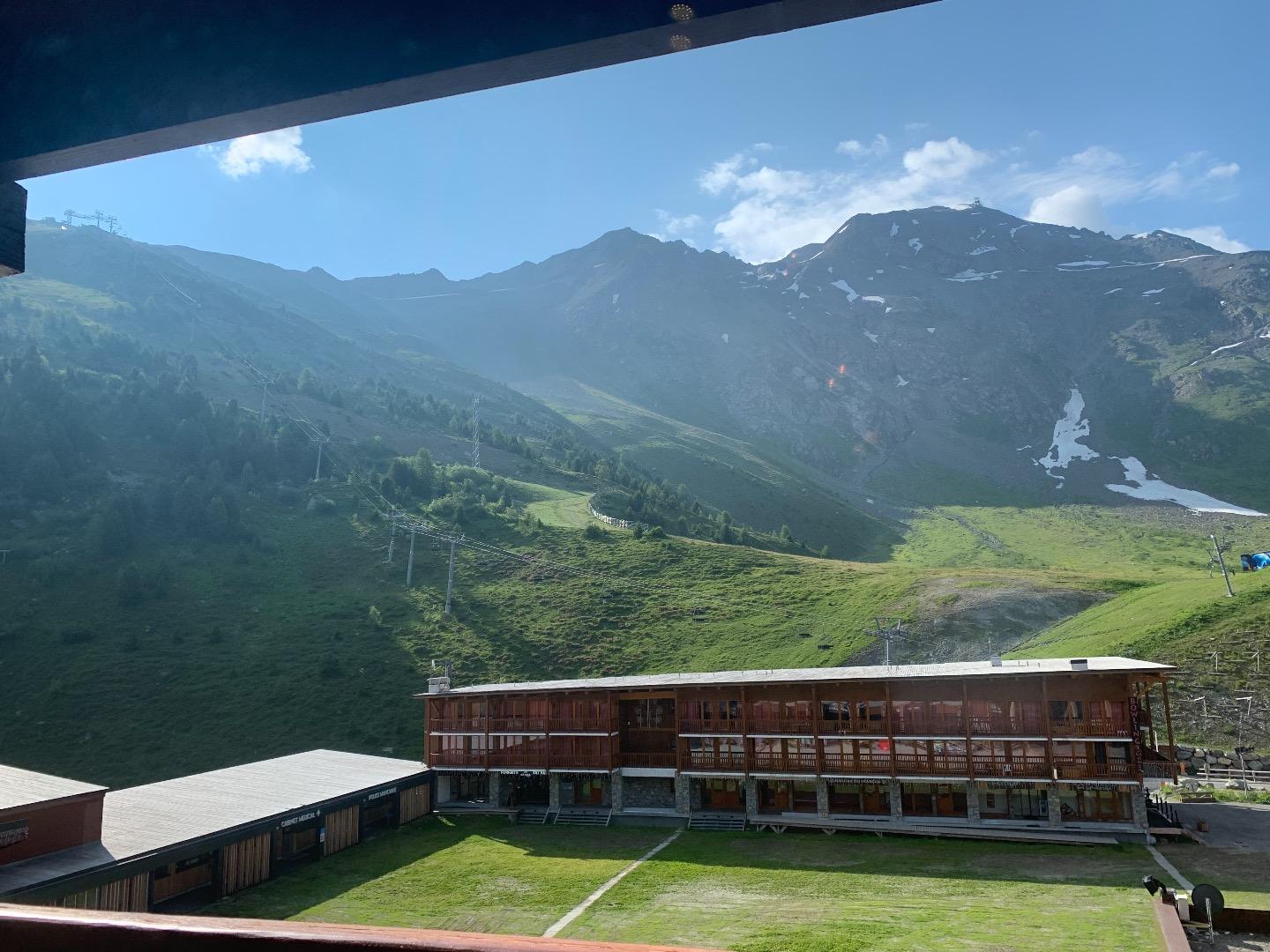 Les arcs 2000 - 5 personnes - au pied des pistes et au coeur de la station