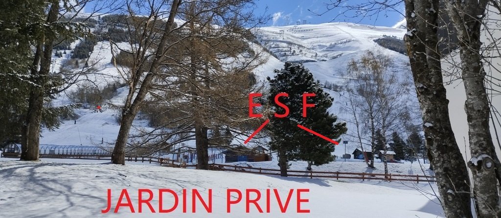 COTE BRUNE 2 -  HYPER CENTRE - FRONT DE NEIGE 1ERE LIGNE DEVANT ESF A 100 M DU JANDRI (direct glacier) - BALCON PLEIN SUD + PARKING PRIVE FERME -