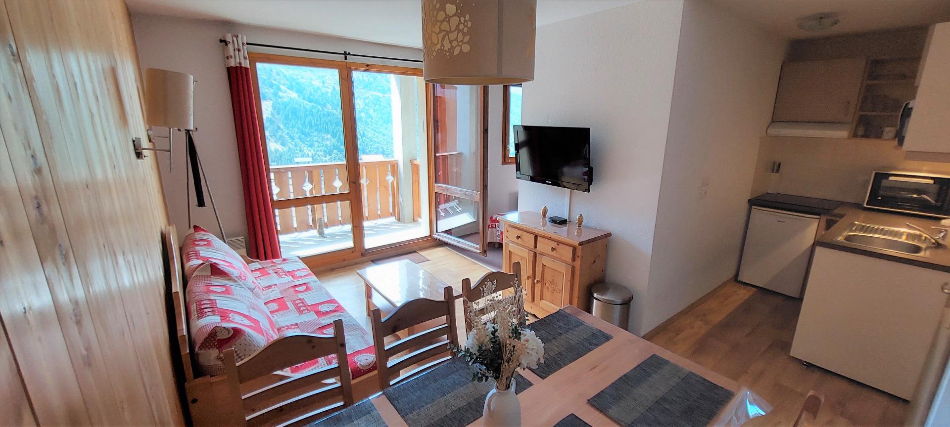 Appartement 7 personnes dans une residence 3 étoiles et piscine