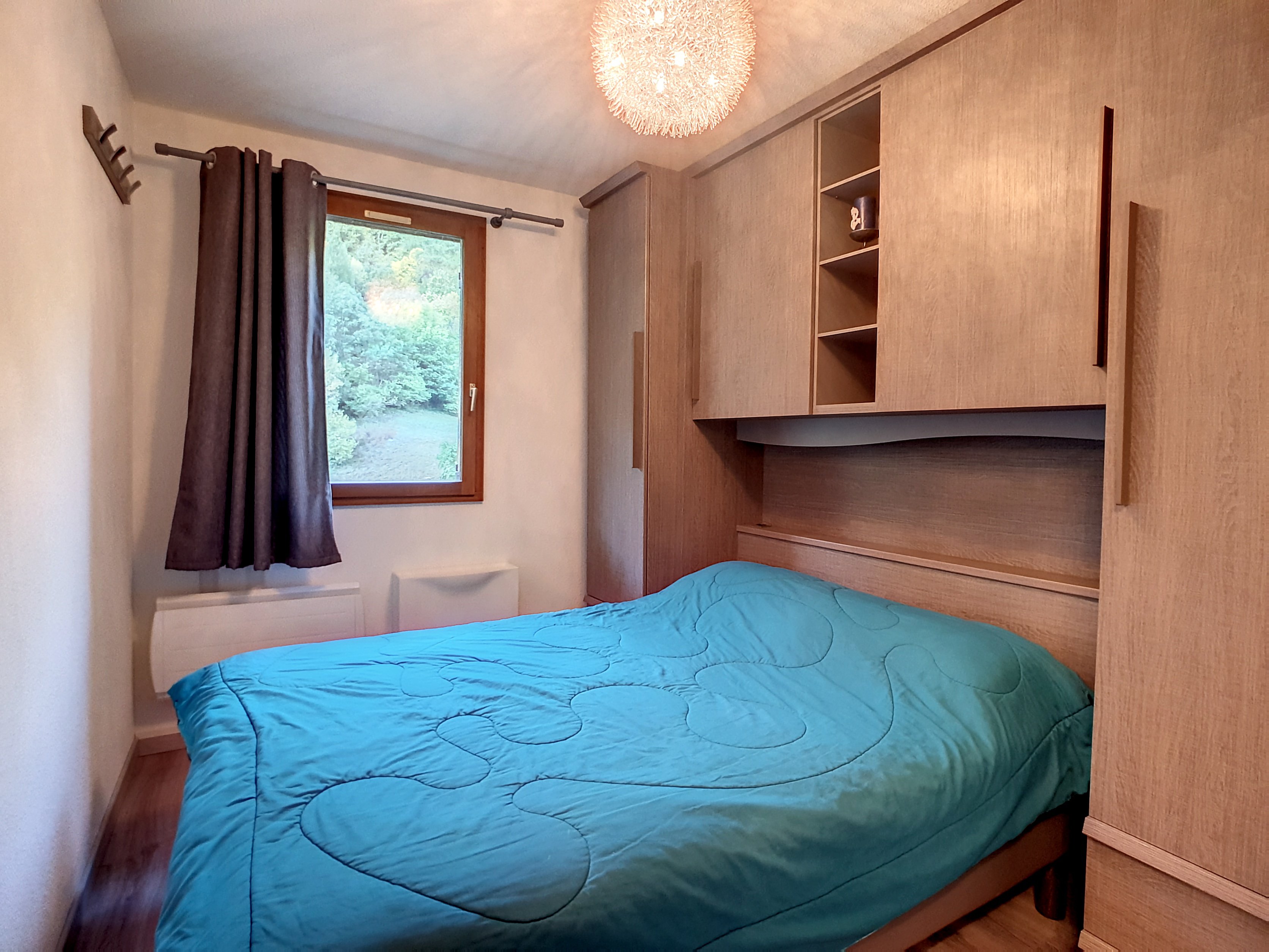 APPA LAUZIERES 8 - PELVOUX- Charmant T2 skis aux pieds ( 4 personnes)