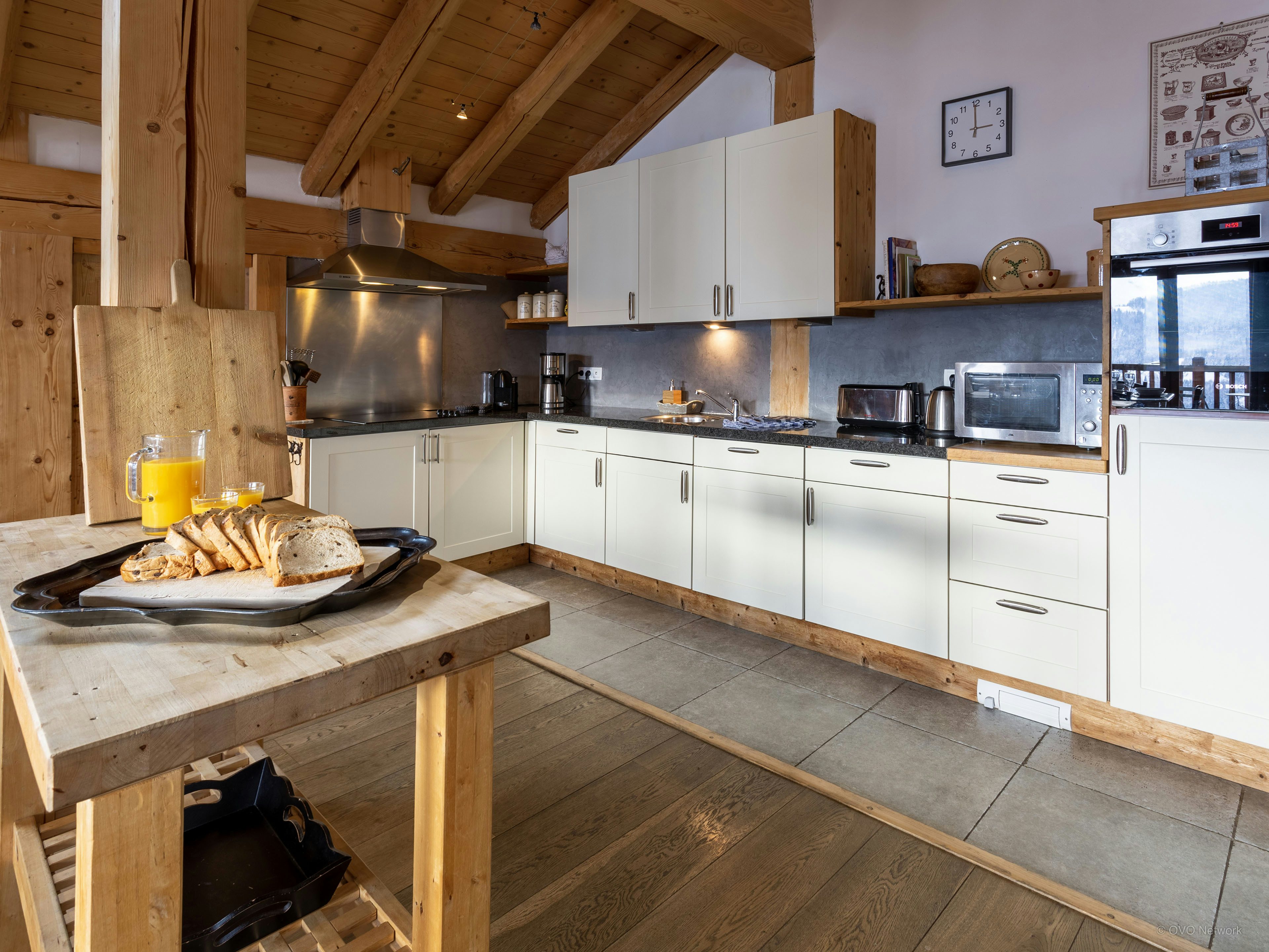 Appartement alpin pour 8 avec balcon et bain nordique