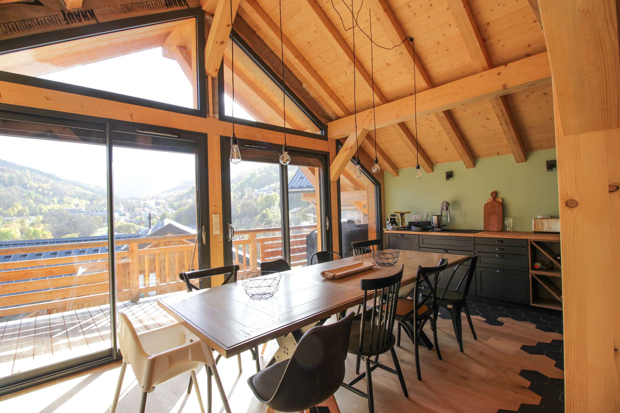 CHALET 4* 10 PERSONNES Vue exceptionnelle sur le massif du Galibier