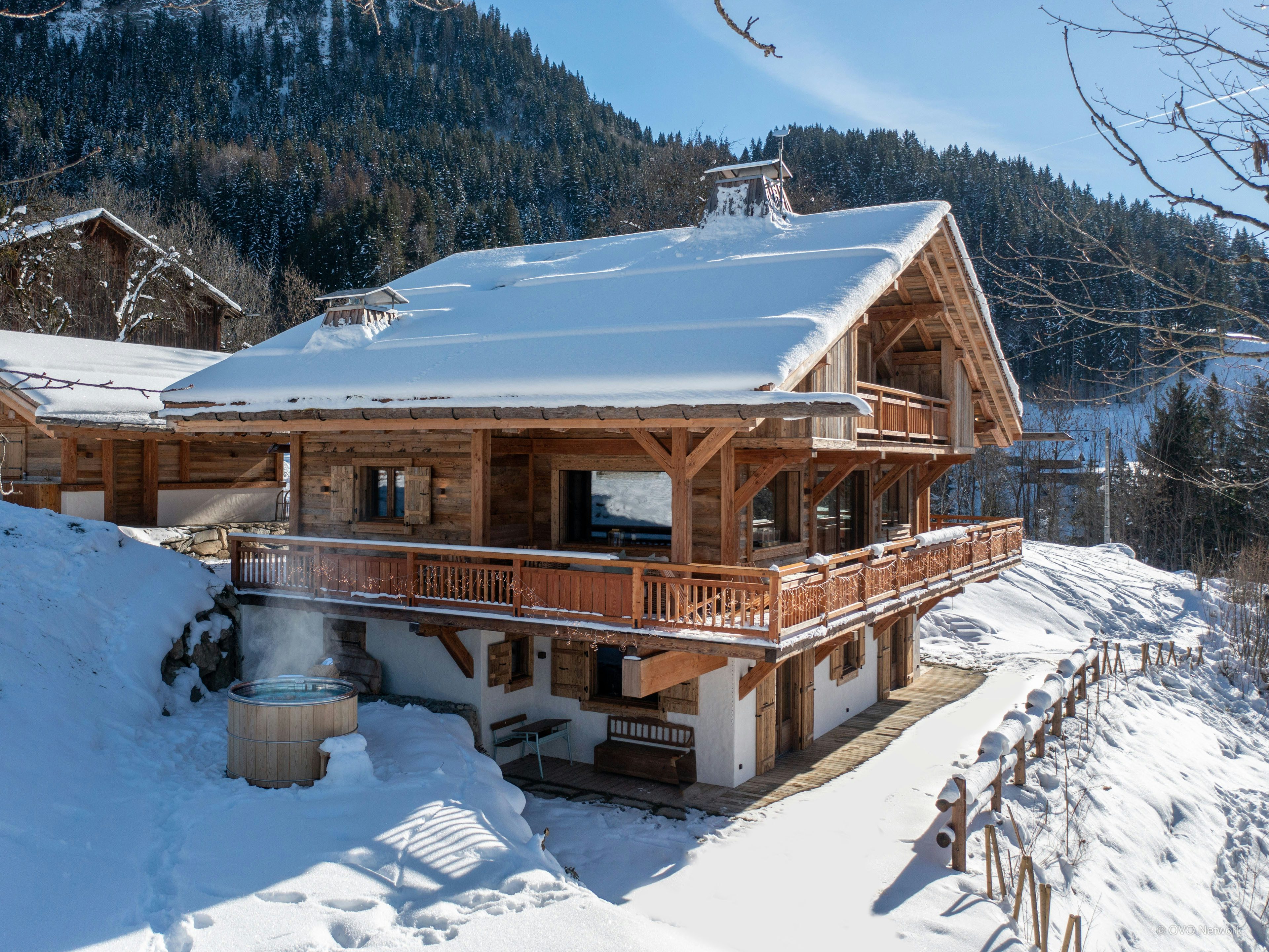 Séjour luxe montagne pour 14 (11 adultes max) spa, piscine