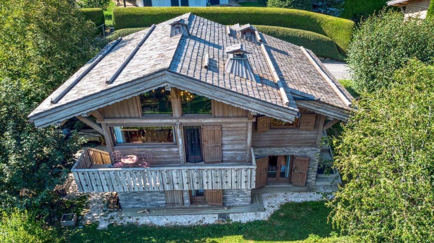 MEGEVE Chalet traditionnel en bois au cœur des montagnes de Megève – 8 personnes