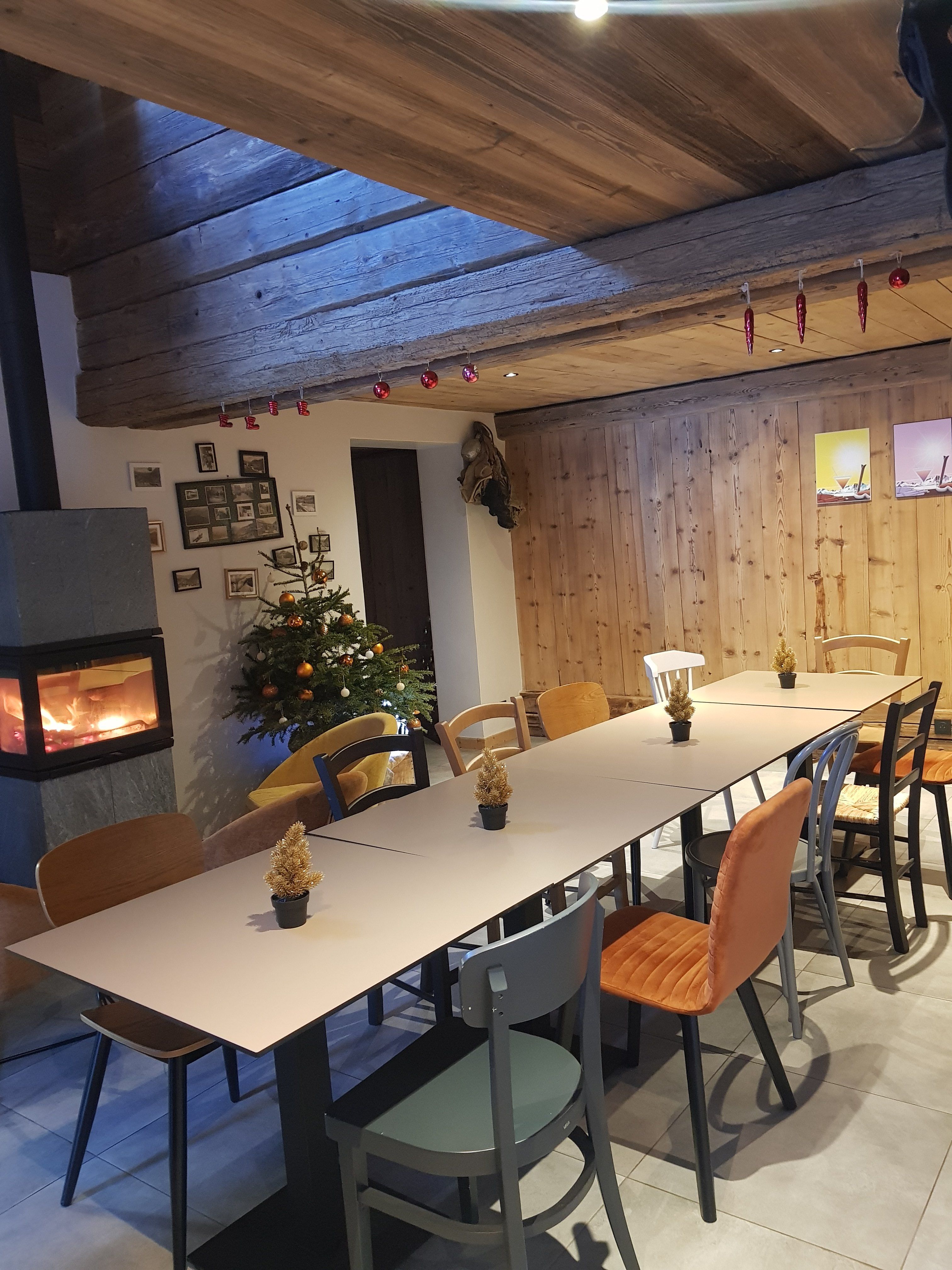 Une vraie pépite pleine d'élégance avec spa/sauna et ski à 3 kms 