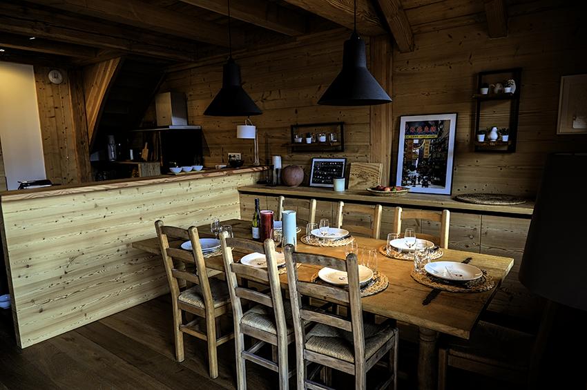  BLANC MARINE  5* / 90m2 /  8 pers / 3 chambres et 3 SDB /  PIEDS DES PISTES 