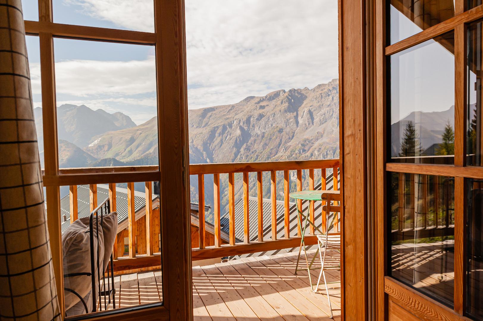  L'IGLOO  5* / 150m2 / 11 Pers/ 5 chambres et 4 SDB / PIEDS DES PISTES 