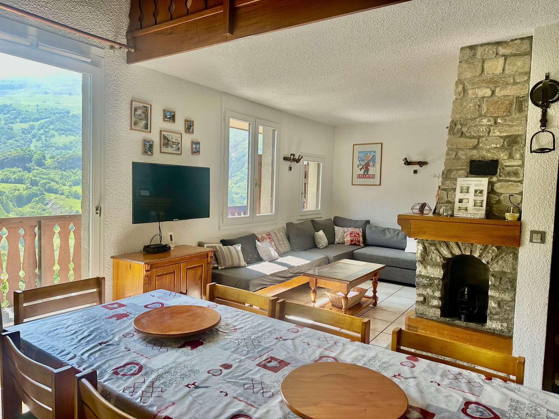 APPARTEMENT TRIPLEX 10 PERSONNES Très belle vue