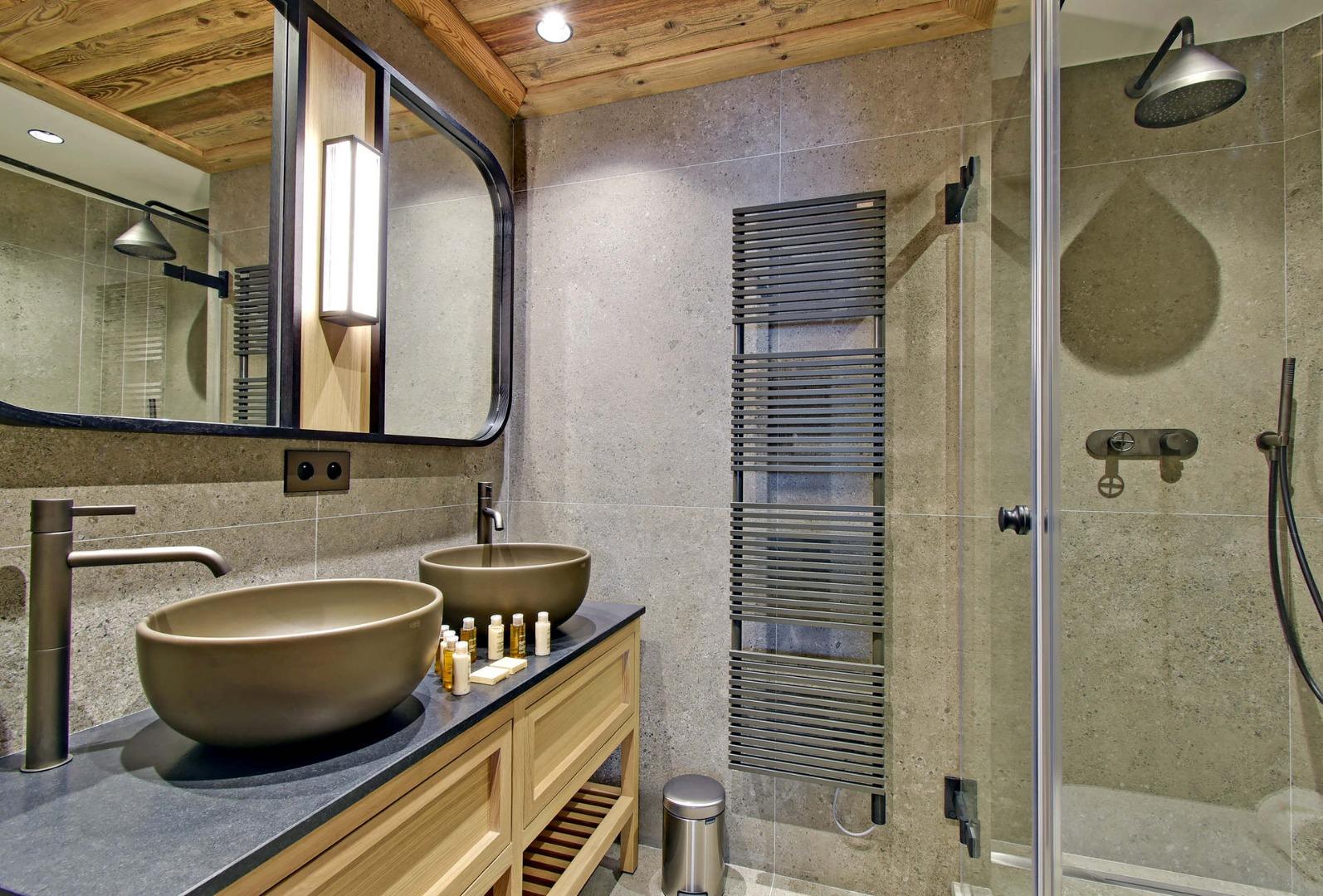 Loue appartement Méribel (73) skis aux pieds-4 chambres-10 couchages