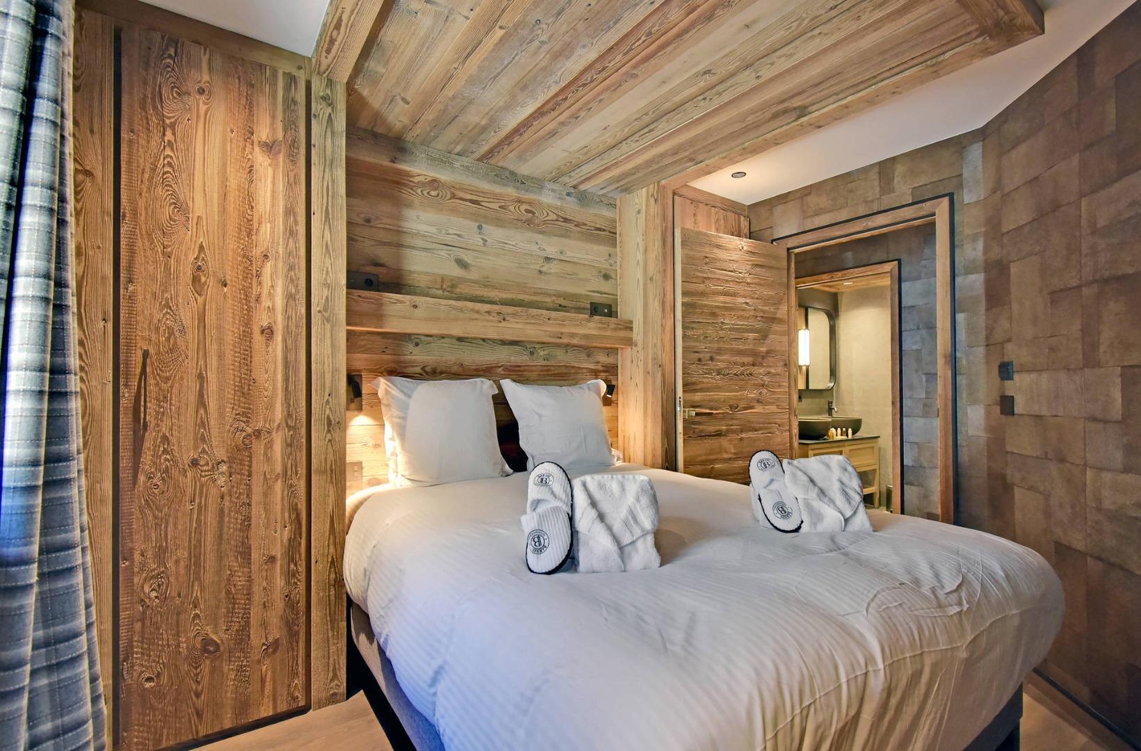 Loue appartement Méribel (73) skis aux pieds-4 chambres-10 couchages